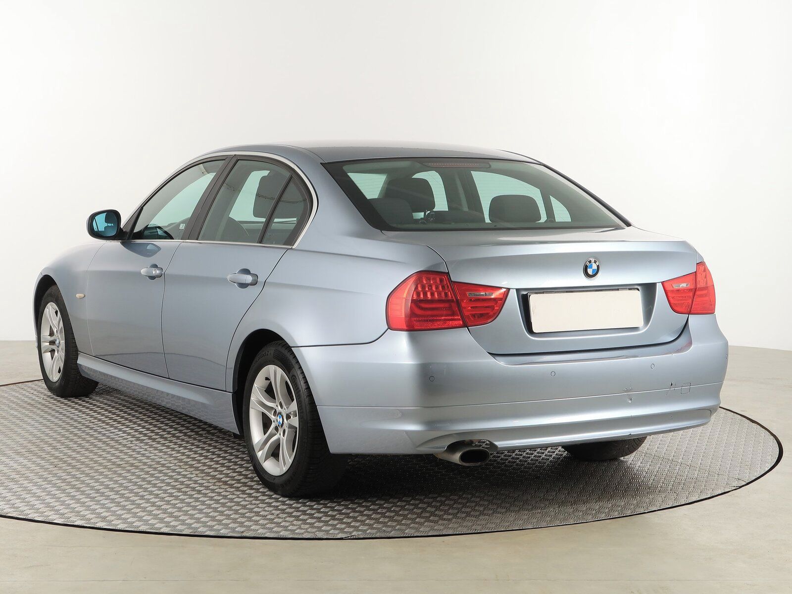 BMW Řada 3, 316 d - fotka 4