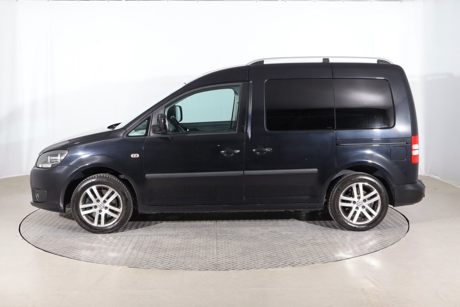 Volkswagen Caddy, 2.0 TDI, Highline, 5Míst - fotka 3