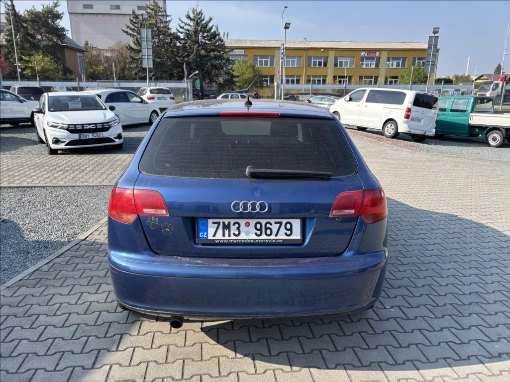 Audi A3, 1,6 85kw - fotka 5