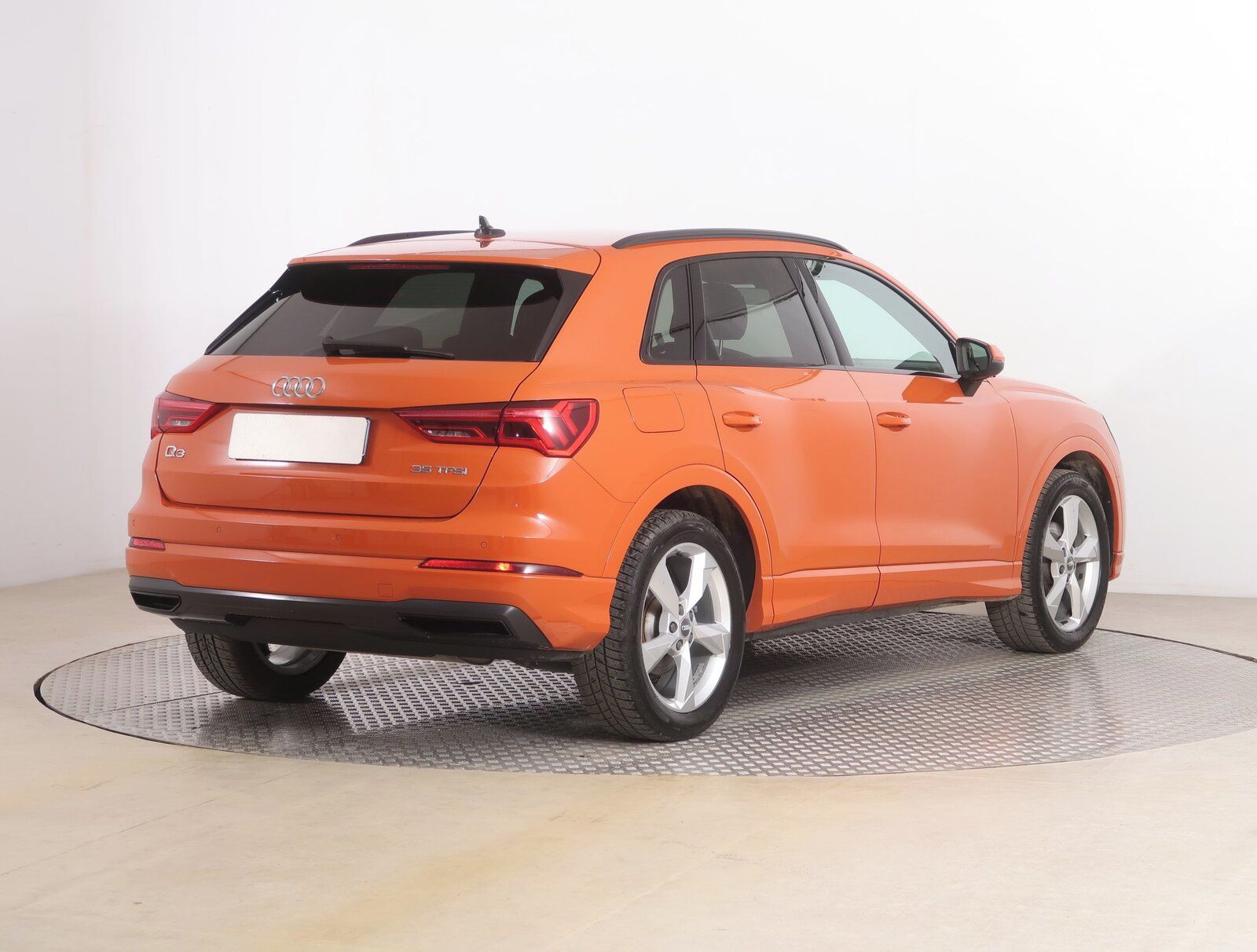 Audi Q3, 35 TFSI, Automat, Serv.kniha - fotka 5