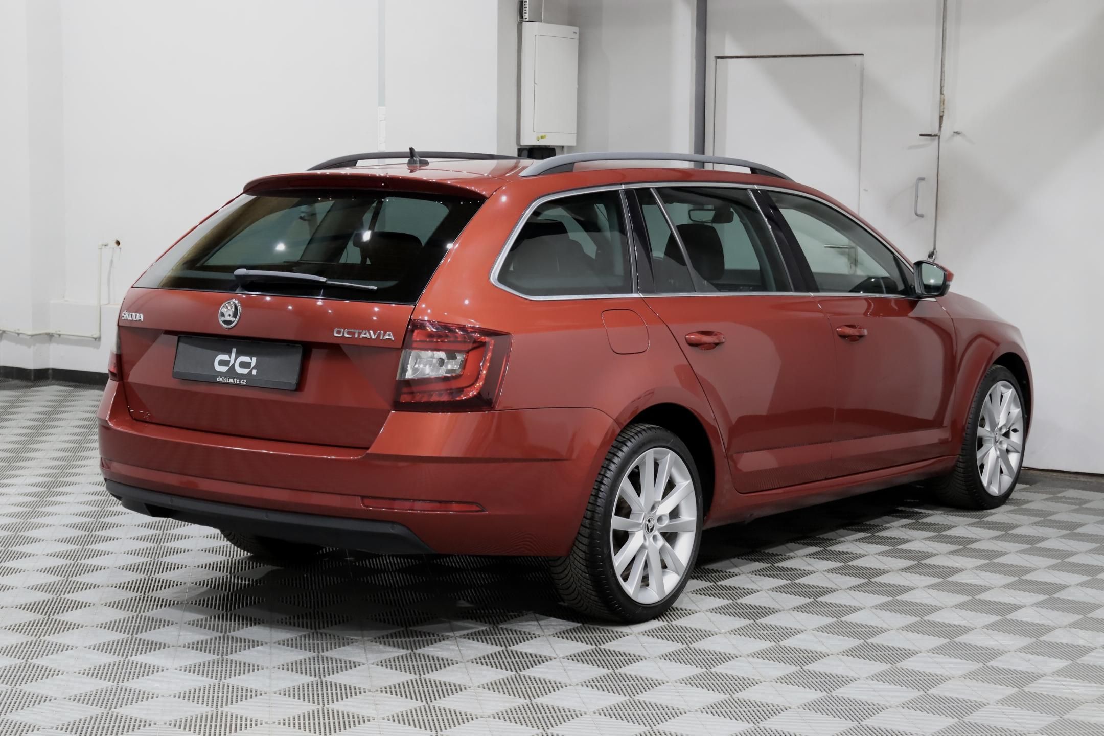 Škoda Octavia, 3 FL Combi 1.4 TSI 110 kW DSG - fotka 6