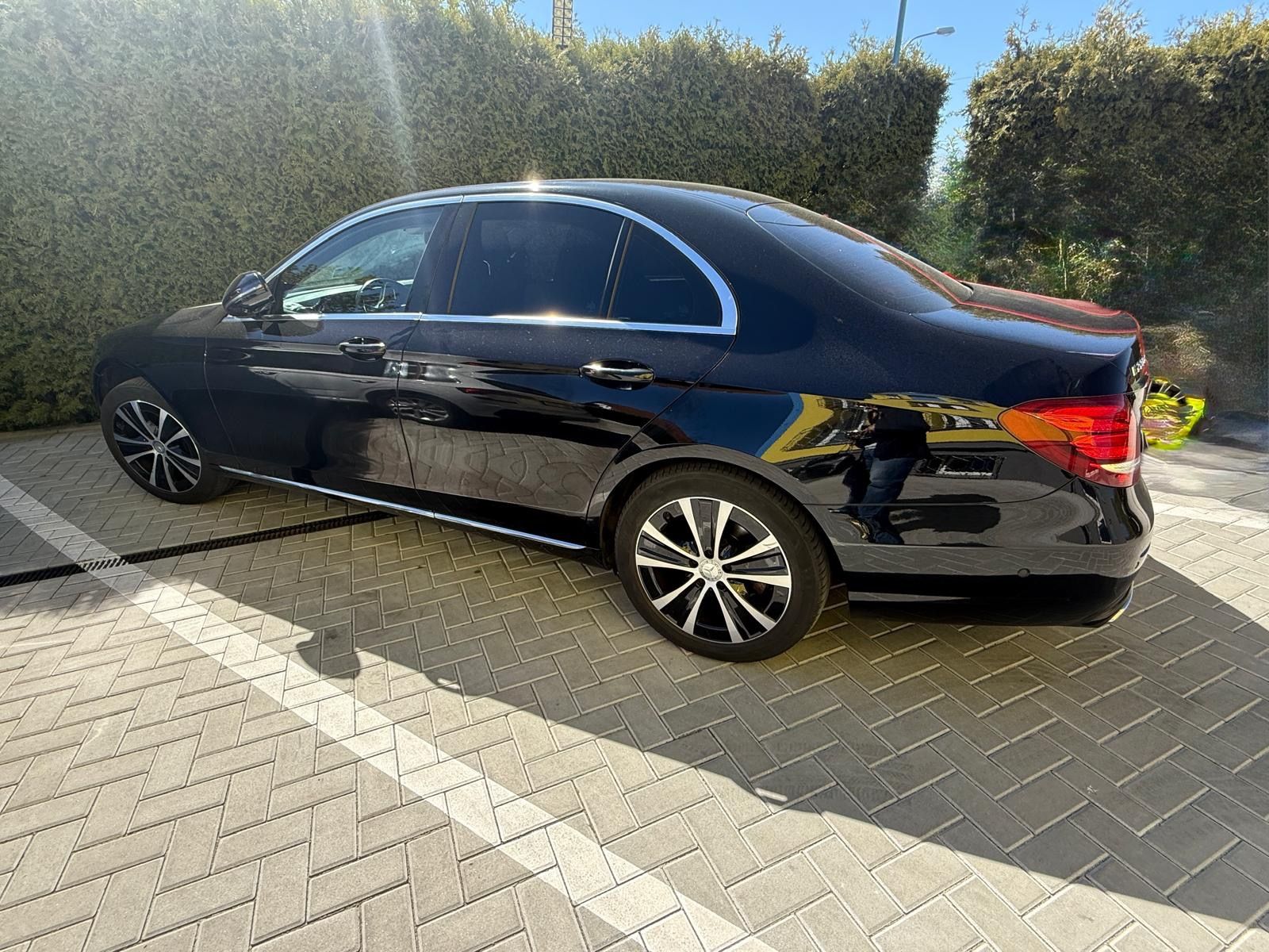 Mercedes-Benz Třídy E - fotka 4