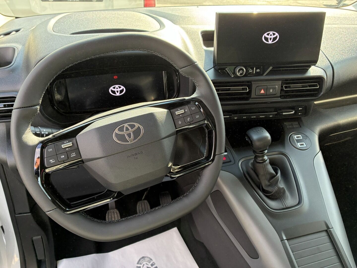 Toyota Proace City Verso, 1,5D-4D Family 130 - fotka 4
