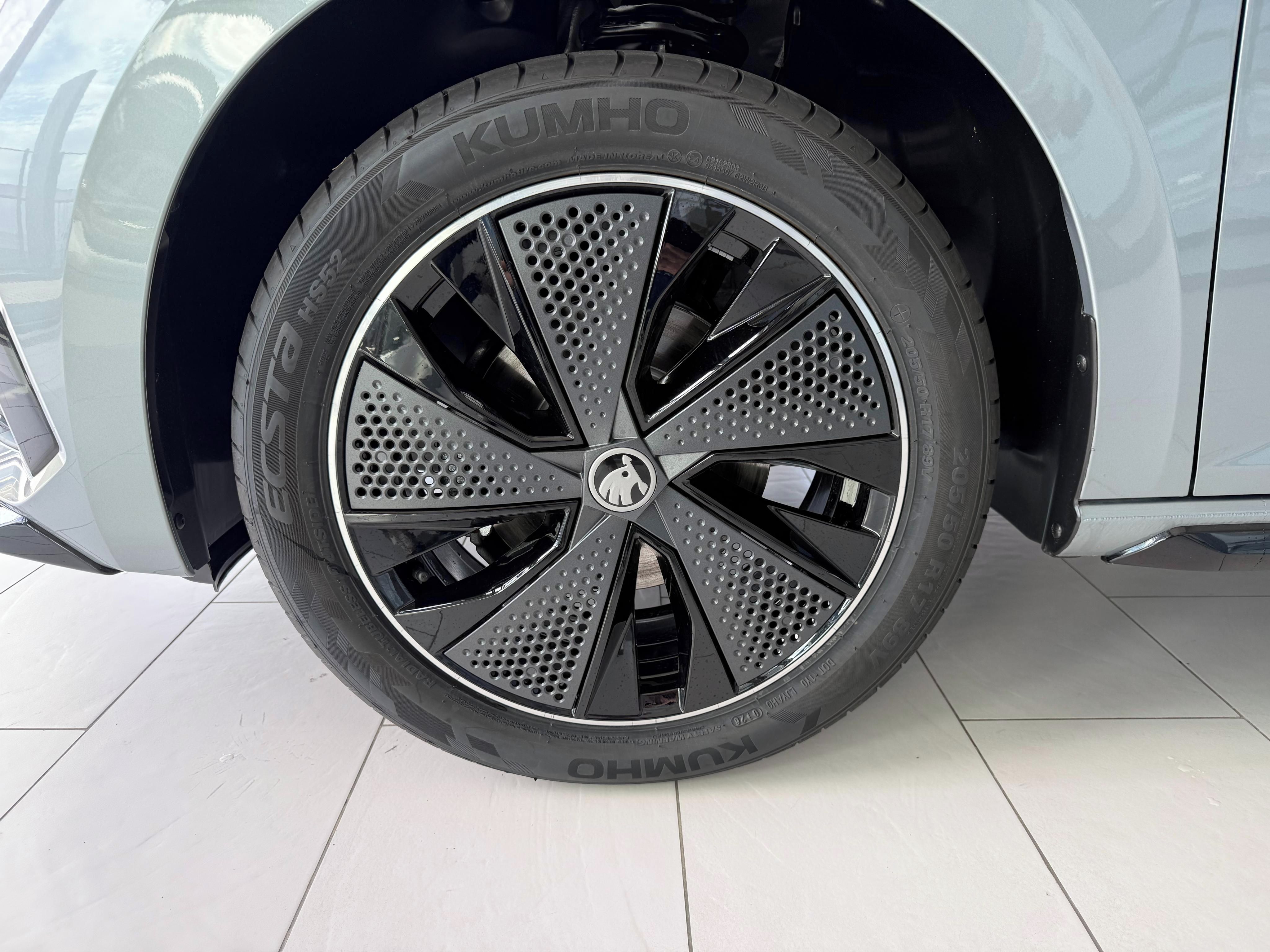Škoda Scala, 1,0 TSI 85 kW - fotka 4