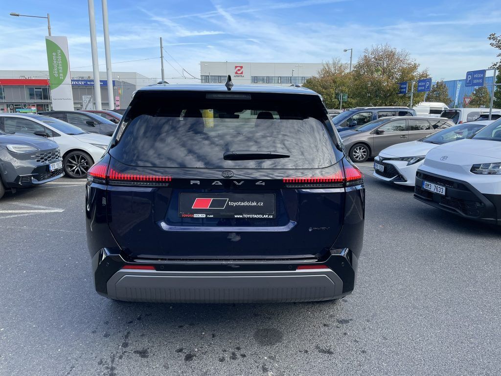 Toyota Rav4, 2.5 Plug-in Hybrid 4x4 - fotka 5