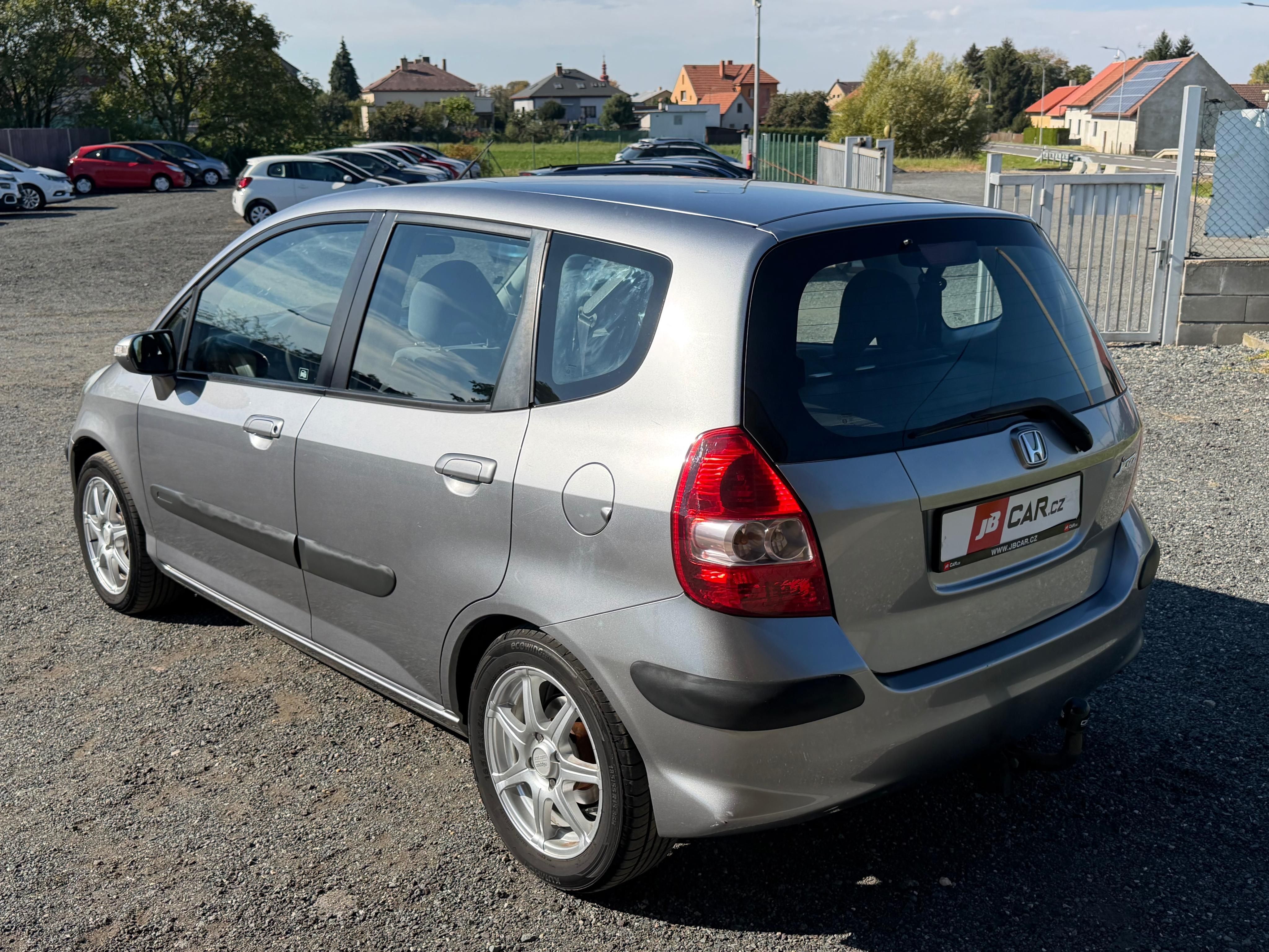 Honda Jazz, 1.4I 61KW TAŽNÉ - fotka 4