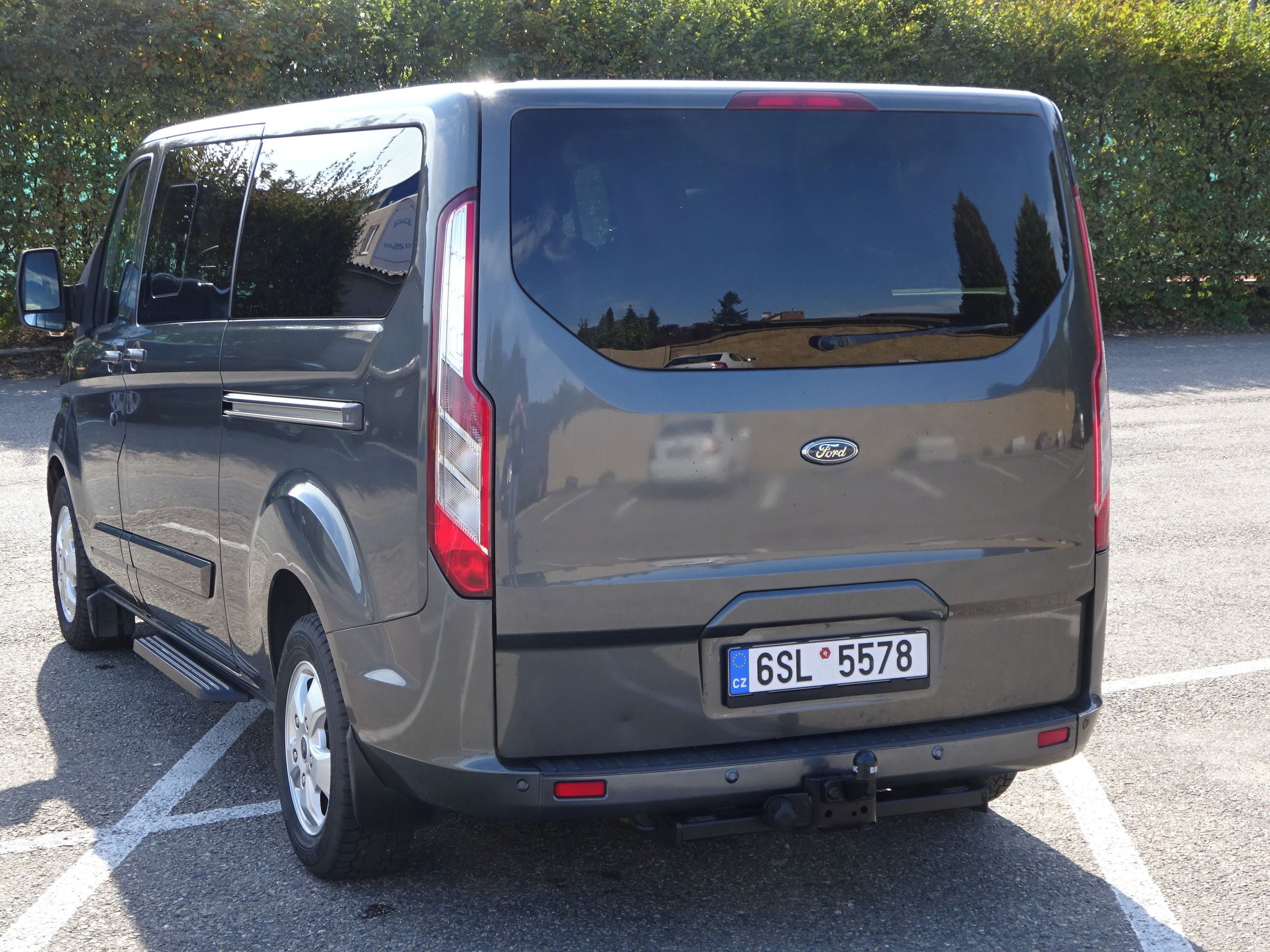 Ford Tourneo Custom, 2.0 TDCI (93 KW) TITANIUM ČR - fotka 4