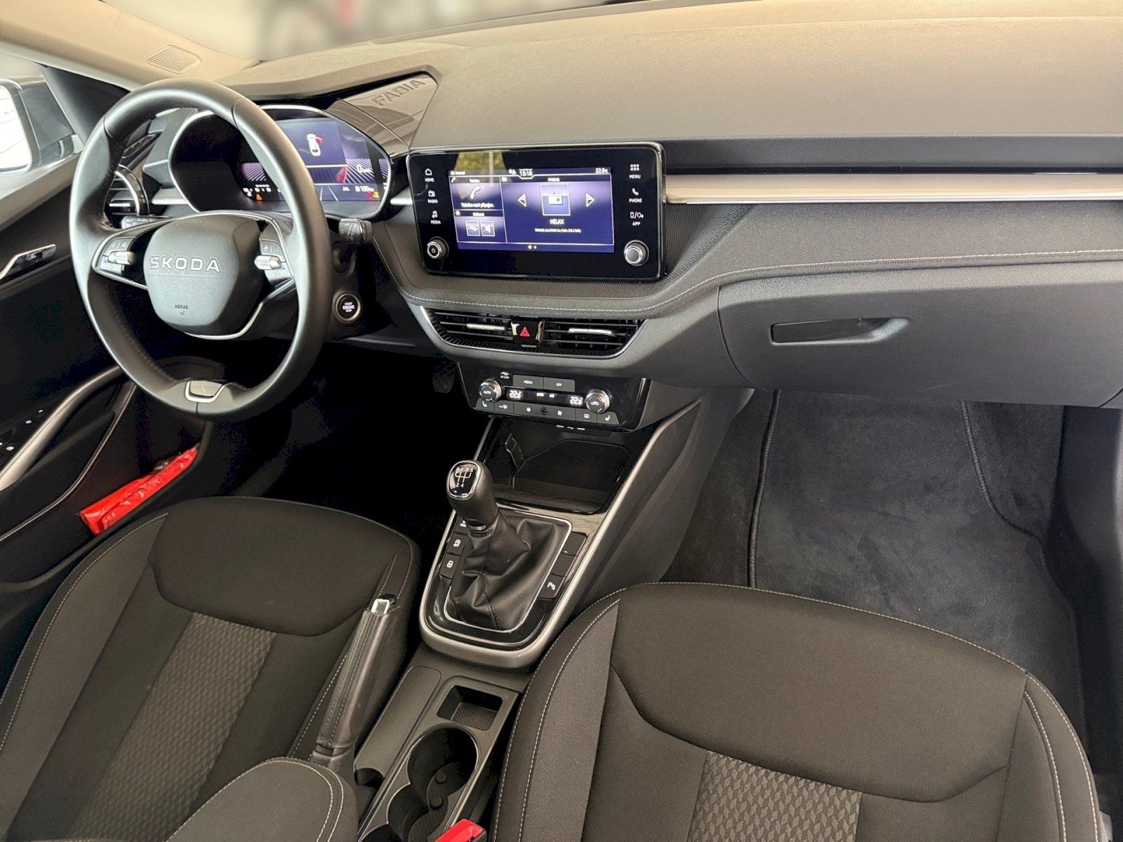 Škoda Fabia, 1.0 TSI / 70 kW Top Selection - fotka 6