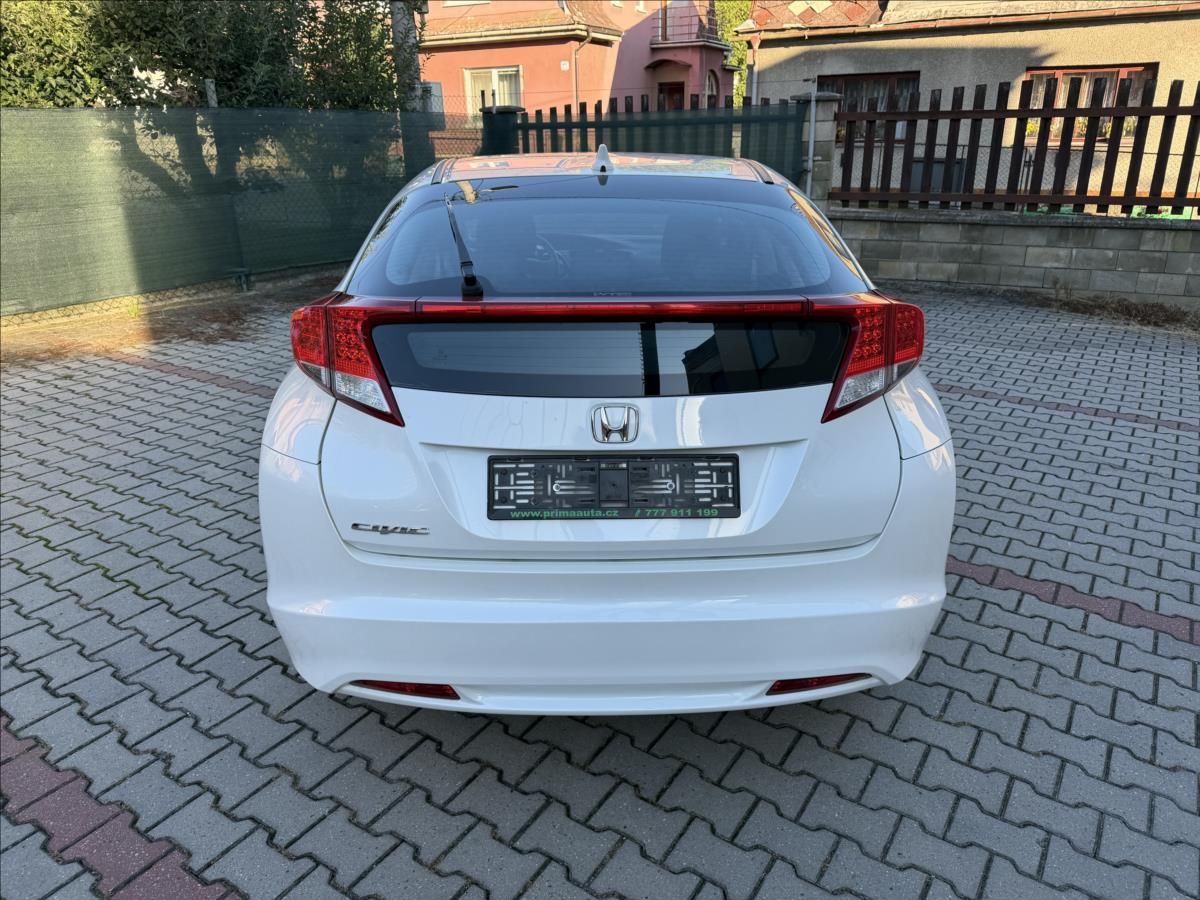 Honda Civic, 1,8 i-VTEC COMFORT - fotka 6