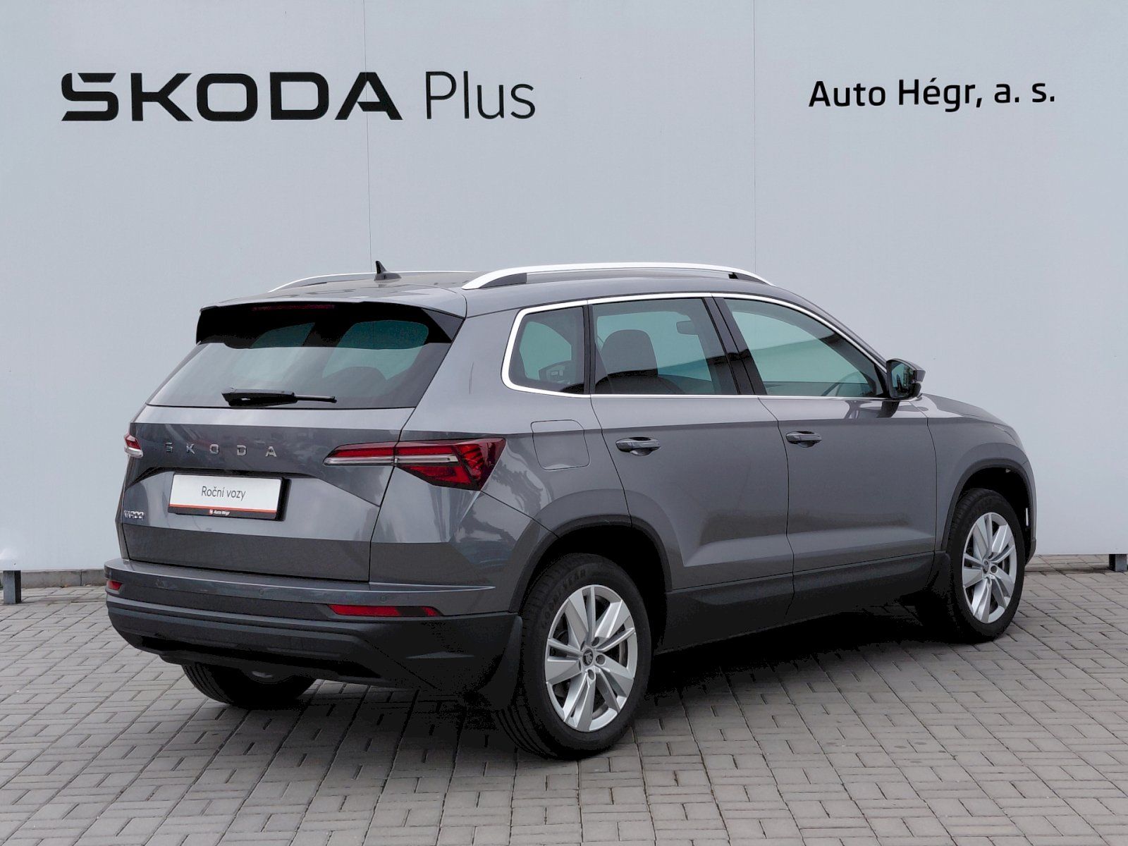 Škoda Karoq, 1.5 TSI 110kW Top Selection - fotka 2