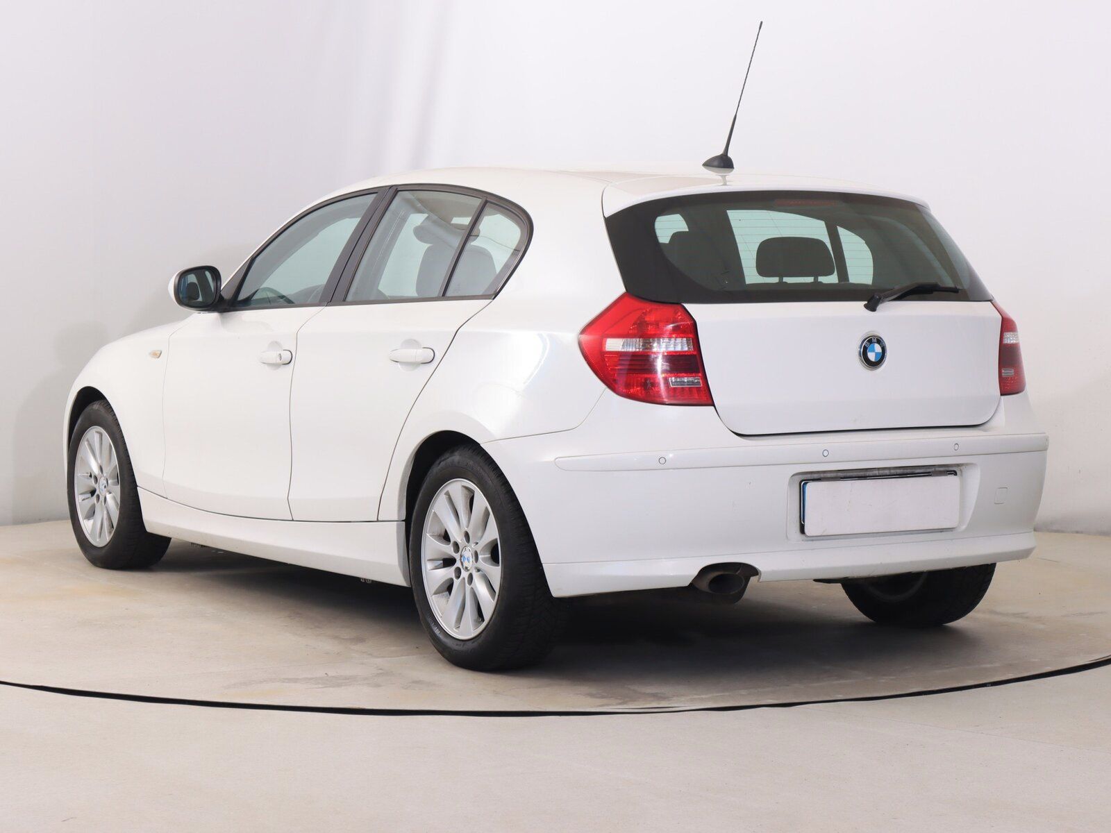 BMW Řada 1, 116d - fotka 4