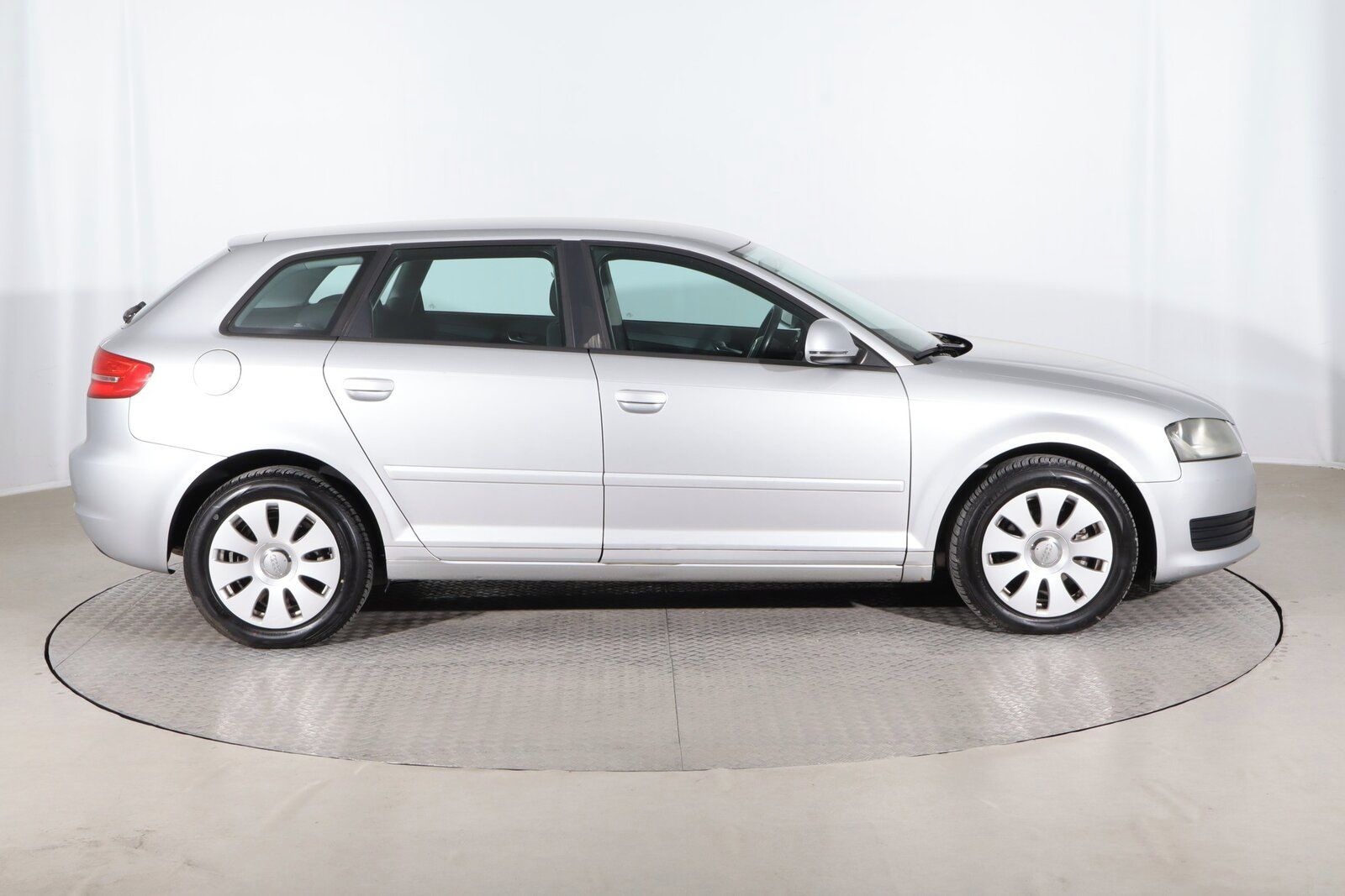 Audi A3, 1.6, Serv.kniha - fotka 6
