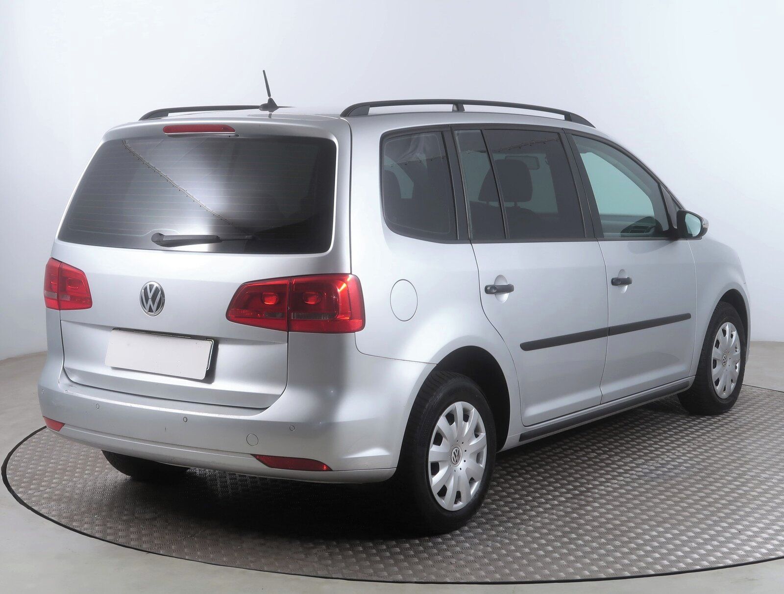 Volkswagen Touran, 1.6 TDI, Serv.kniha - fotka 5