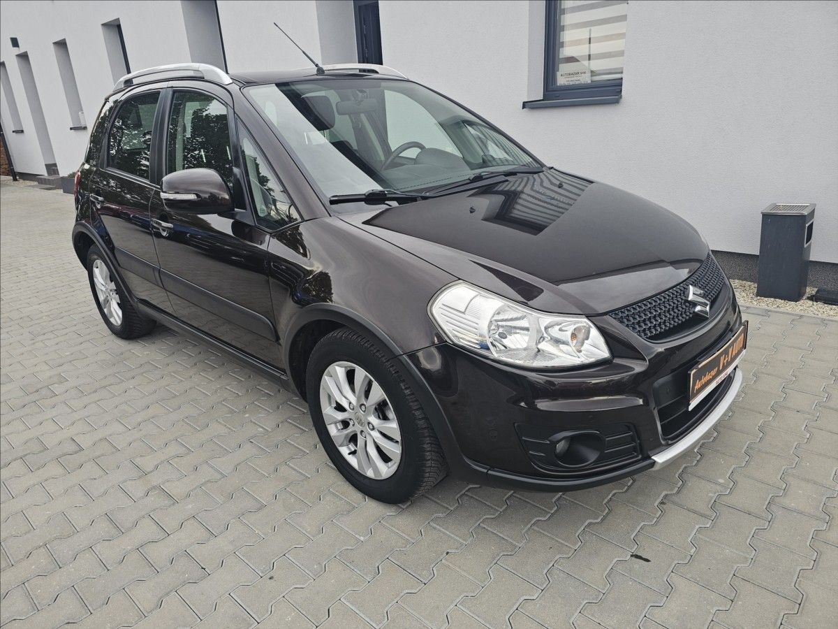 Suzuki SX4, 1,6 VVTI 88KW STYLE  AUTOMAT - fotka 4