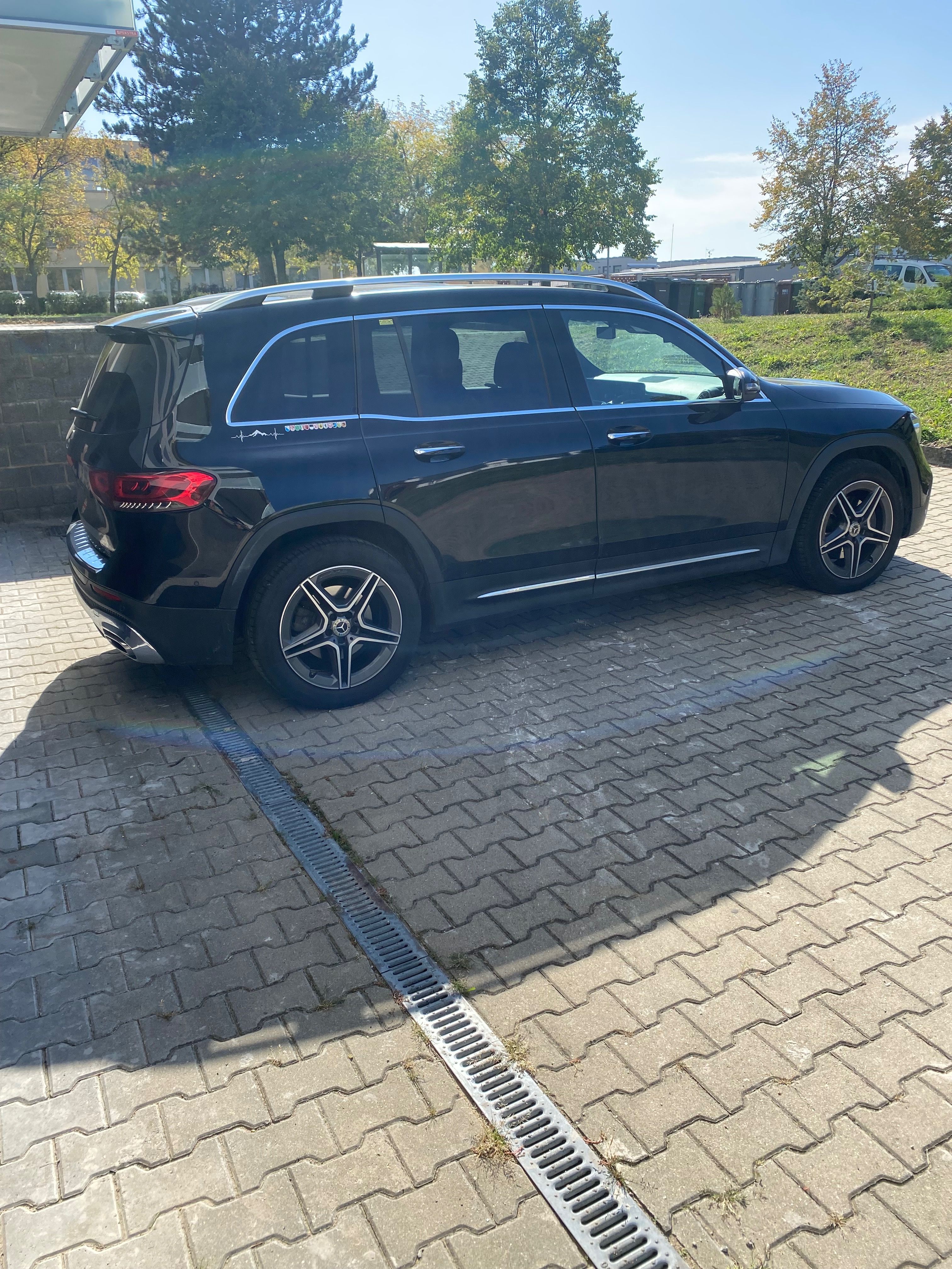 Mercedes-Benz GLB, AMG Line - fotka 5