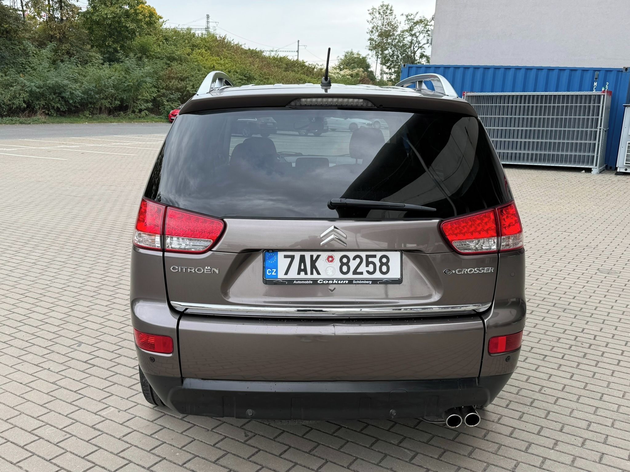 Citroën C-Crosser, 2.2HDi, 115kw 4x4 Aut. 7 míst - fotka 4