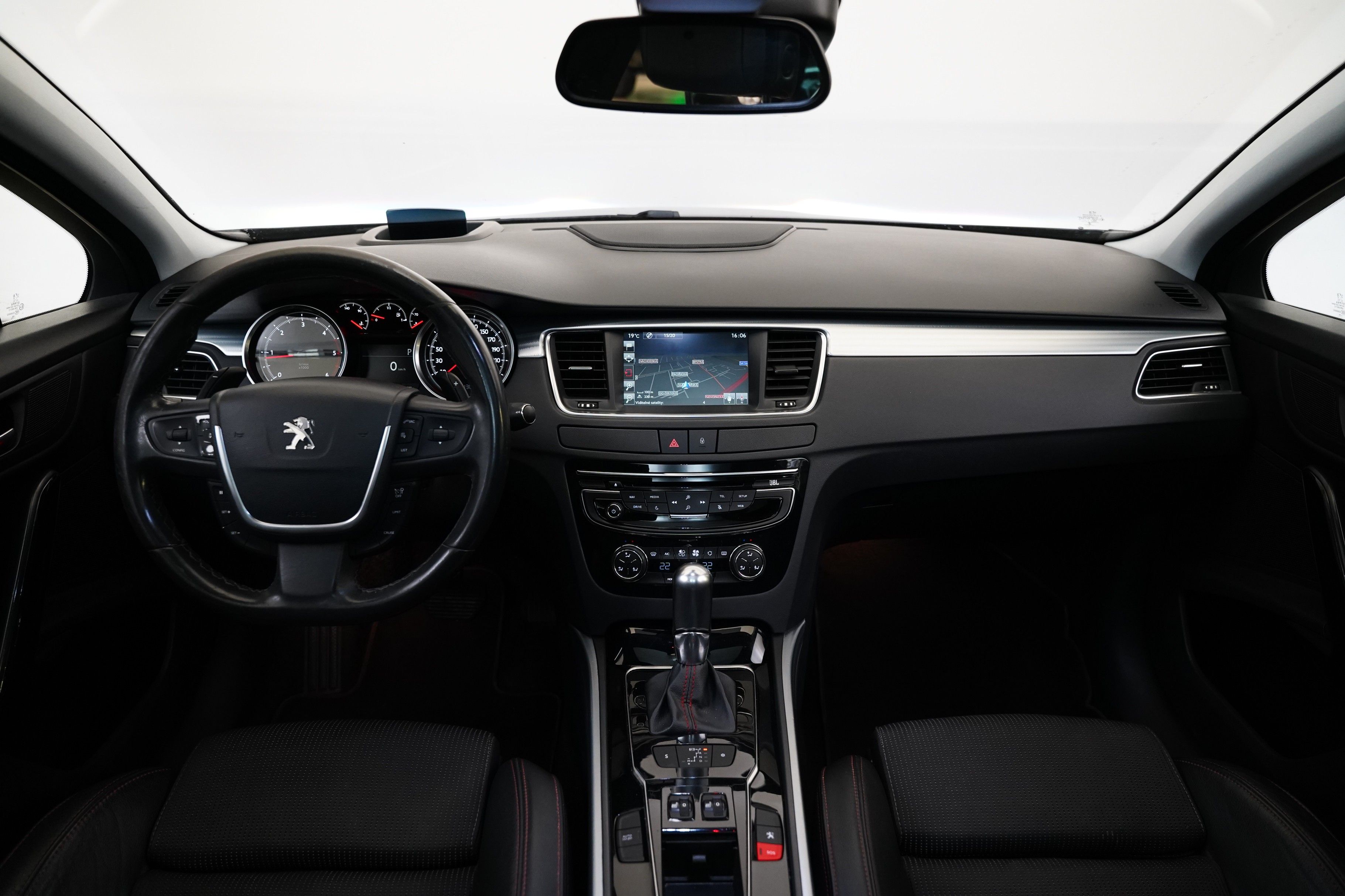 Peugeot 508, 2.0 Blue-HDI 132 kW GT - fotka 5
