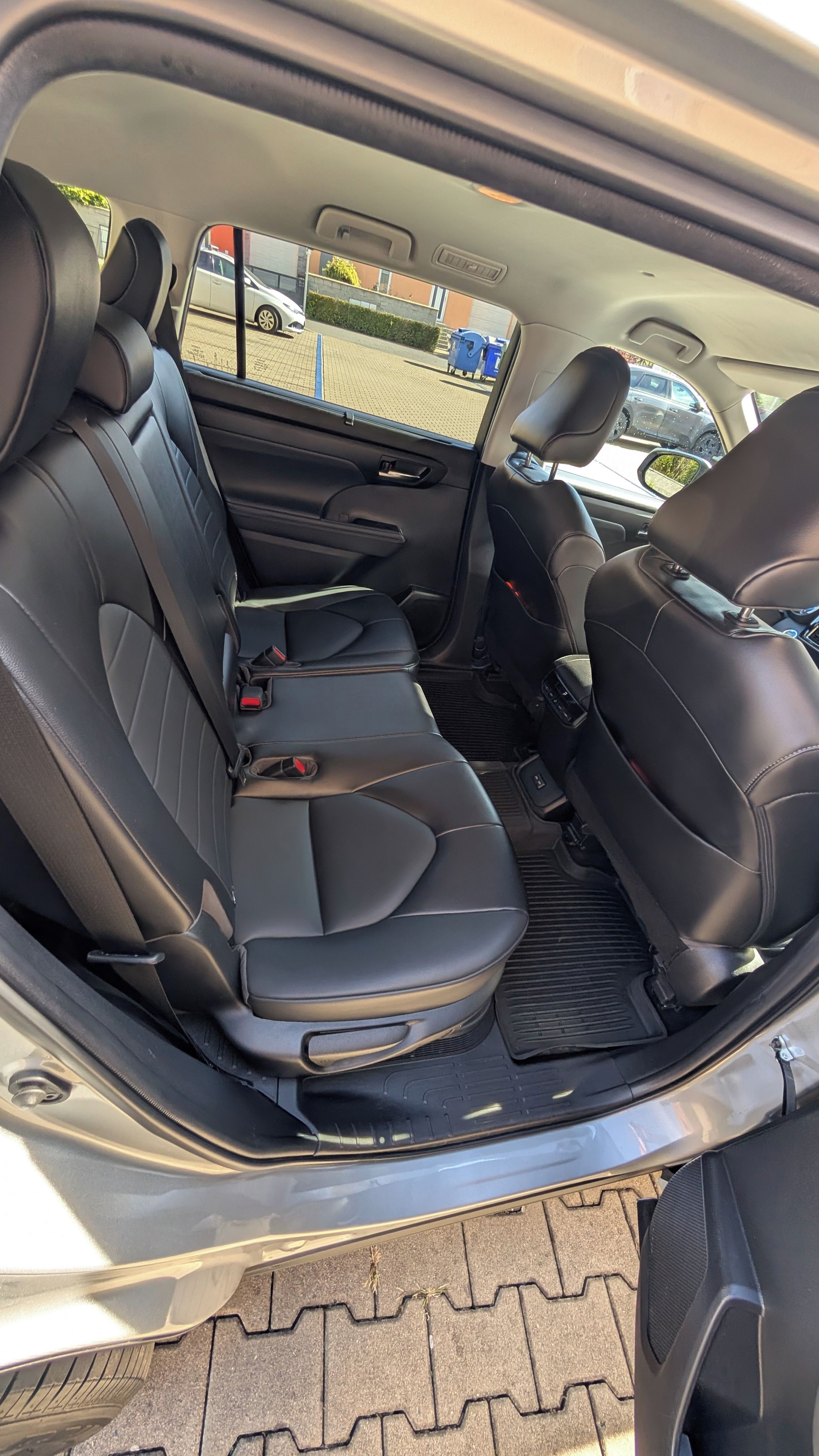 Toyota Highlander, 2.5 HSD e-CVT, AWD, ČR, 7míst - fotka 5