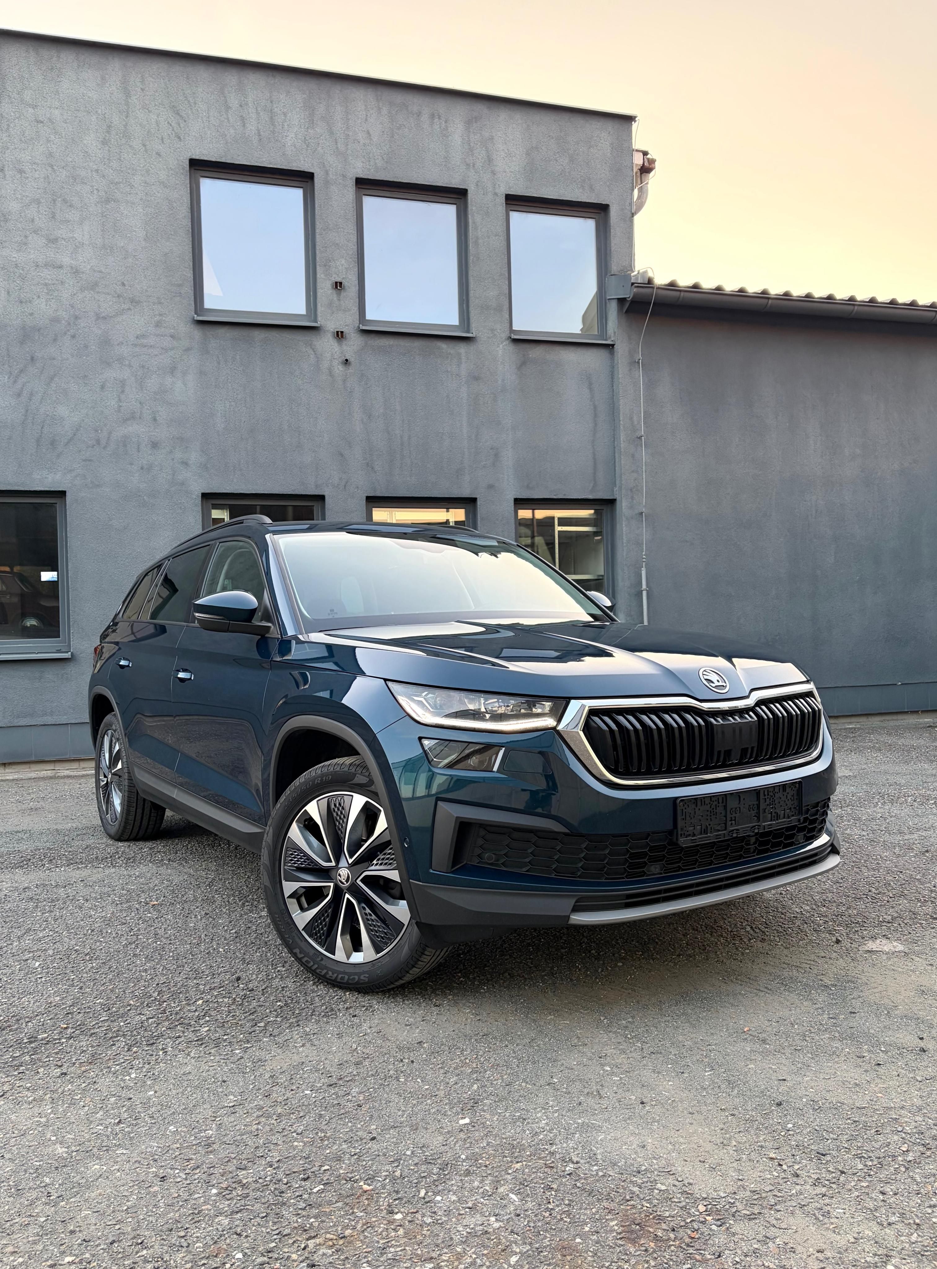 Škoda Kodiaq, 2.0TSI 140kw DSG TAŽNÉ WEBASTO - fotka 3
