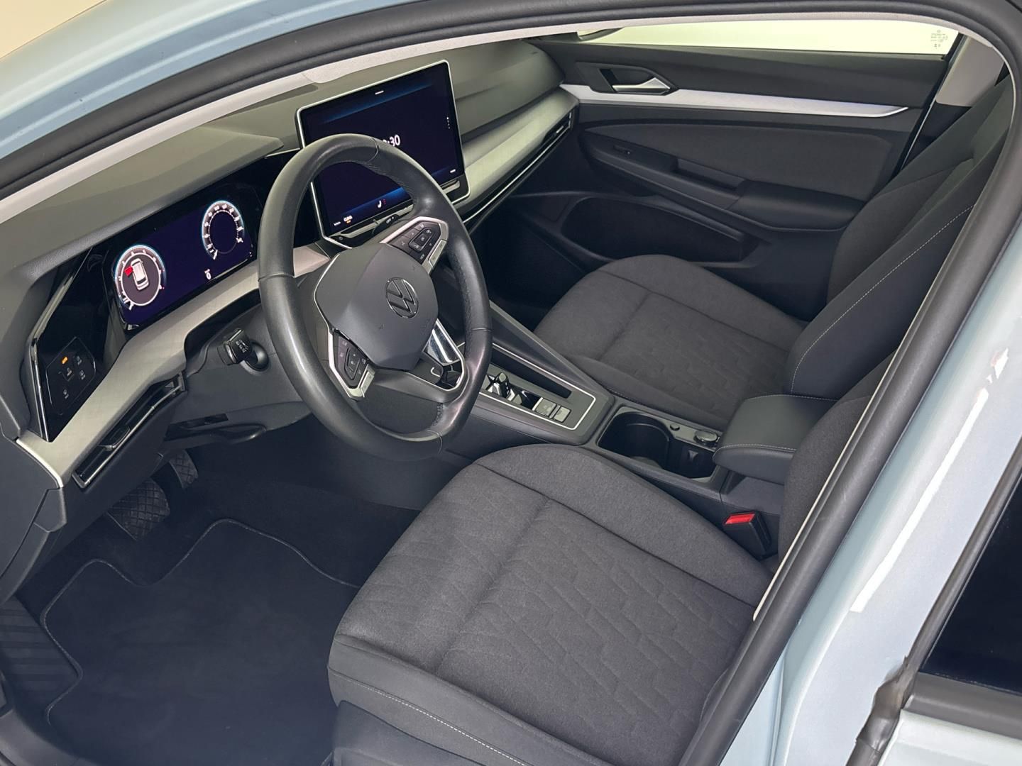 Volkswagen Golf, 1.5 eTSi / 85 kW Life DSG - fotka 6