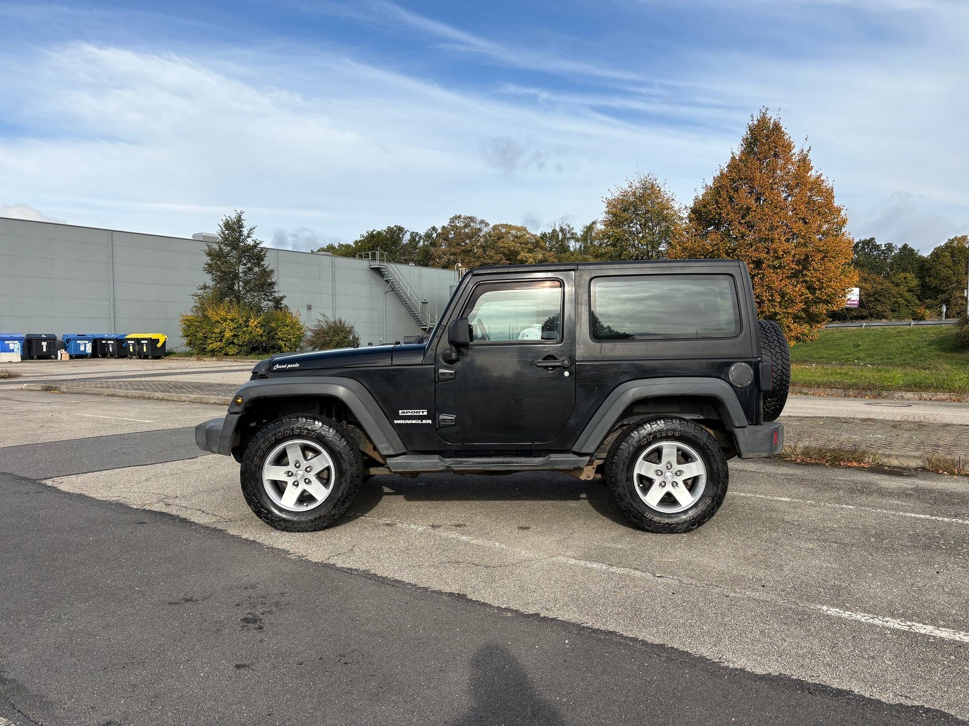 Jeep Wrangler, 3.6 V6/Sport/4x4/209kW/M/T - fotka 4