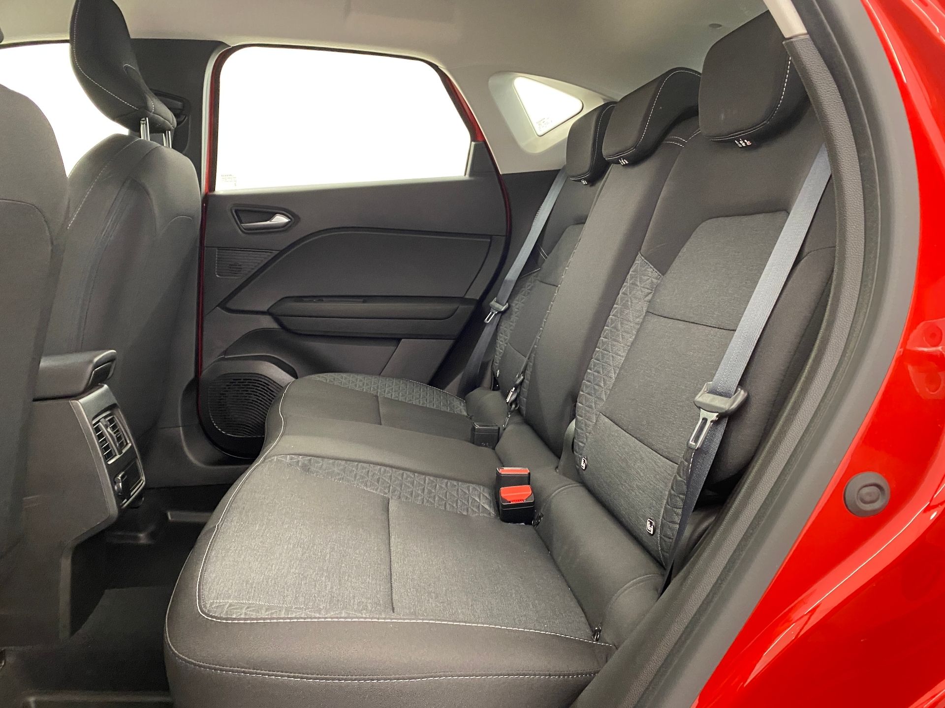 Renault Captur, 1.3 TCe 103 kW Intens servis.k - fotka 6