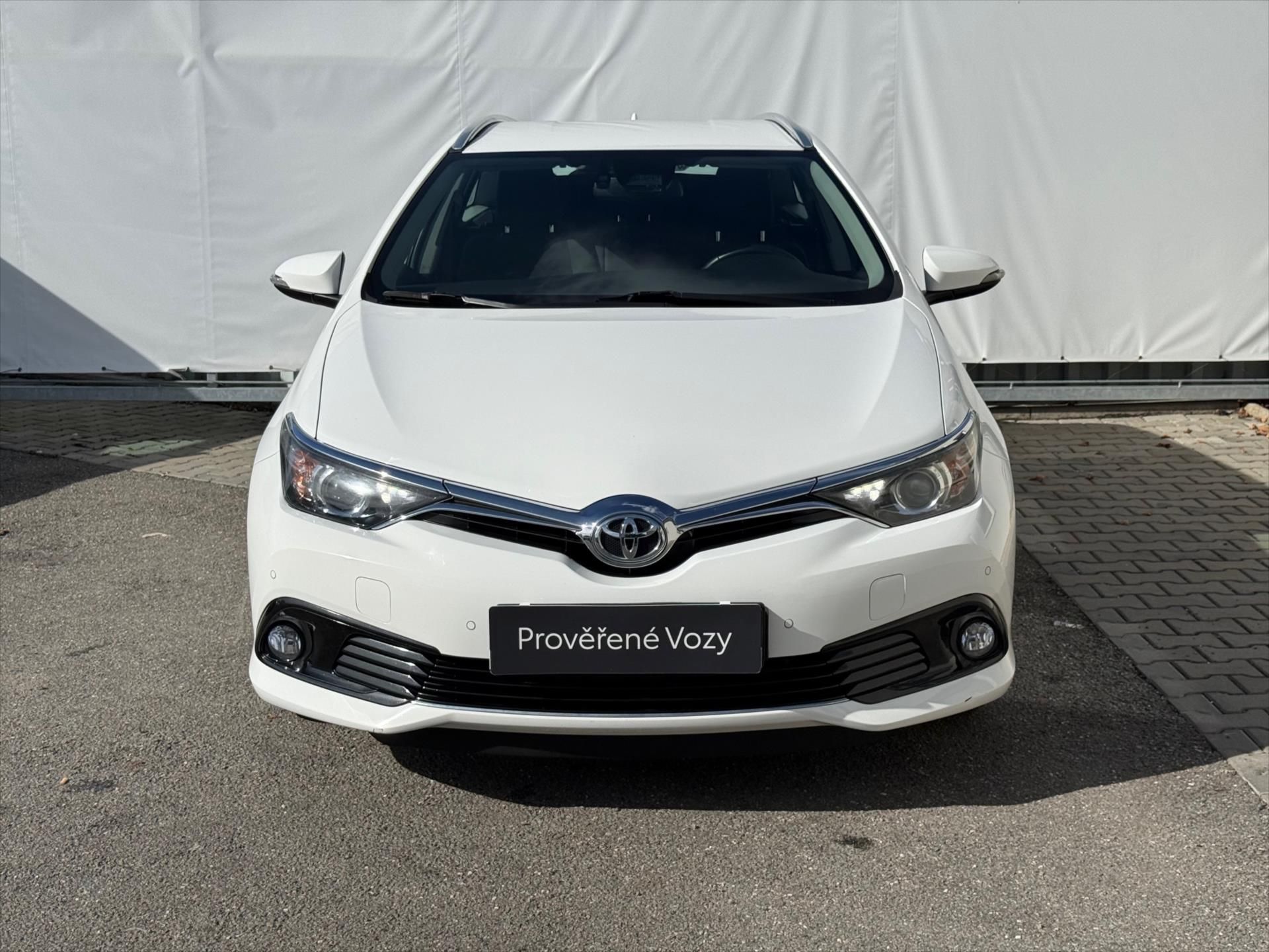 Toyota Auris, 1,6 Active Trend - fotka 2