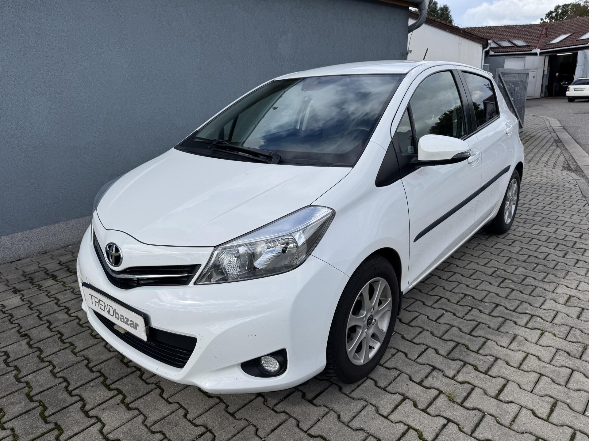 Toyota Yaris, 1,33 Dual VVT-i, ČR, 1.MAJ.