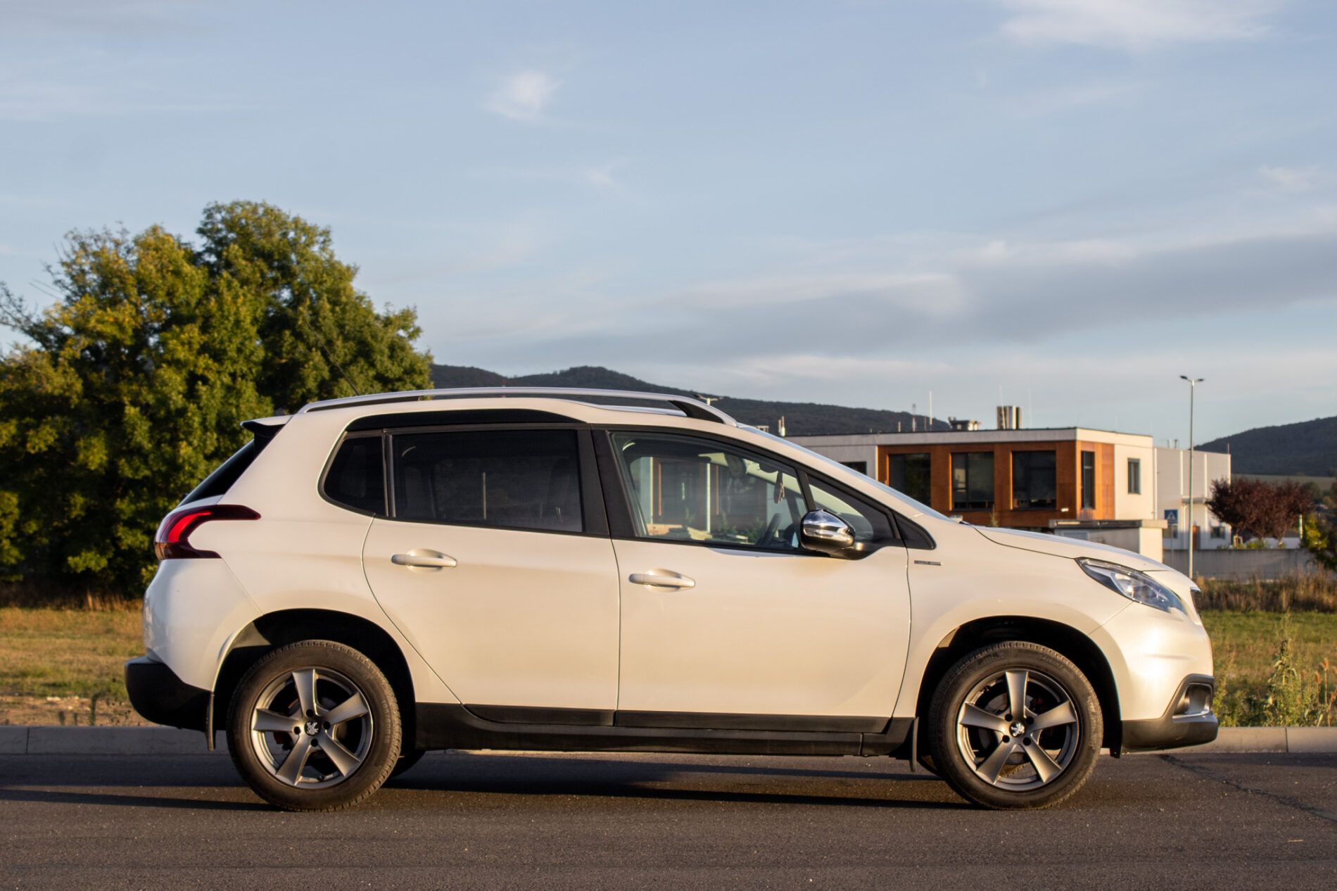 Peugeot 2008 - fotka 4