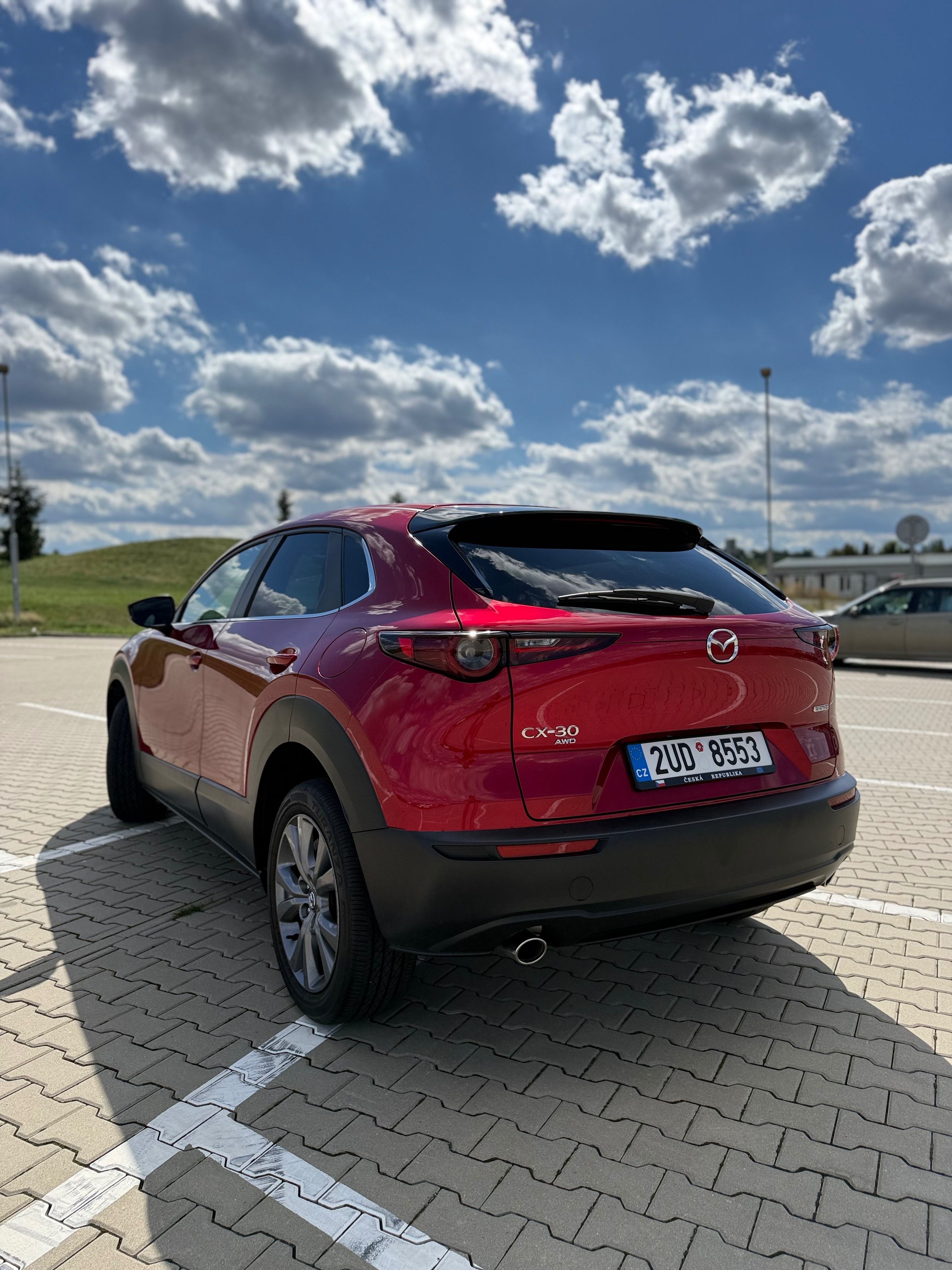 Mazda CX-30, 2.5i SkyActive AWD 4x4 - fotka 6