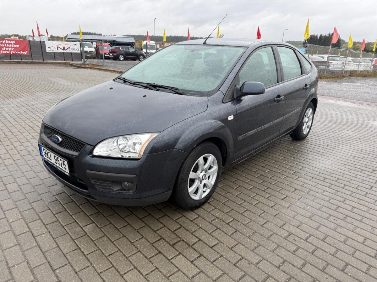 Ford Focus, 1,6 i 16V 74kw Klima Tažné 2sa
