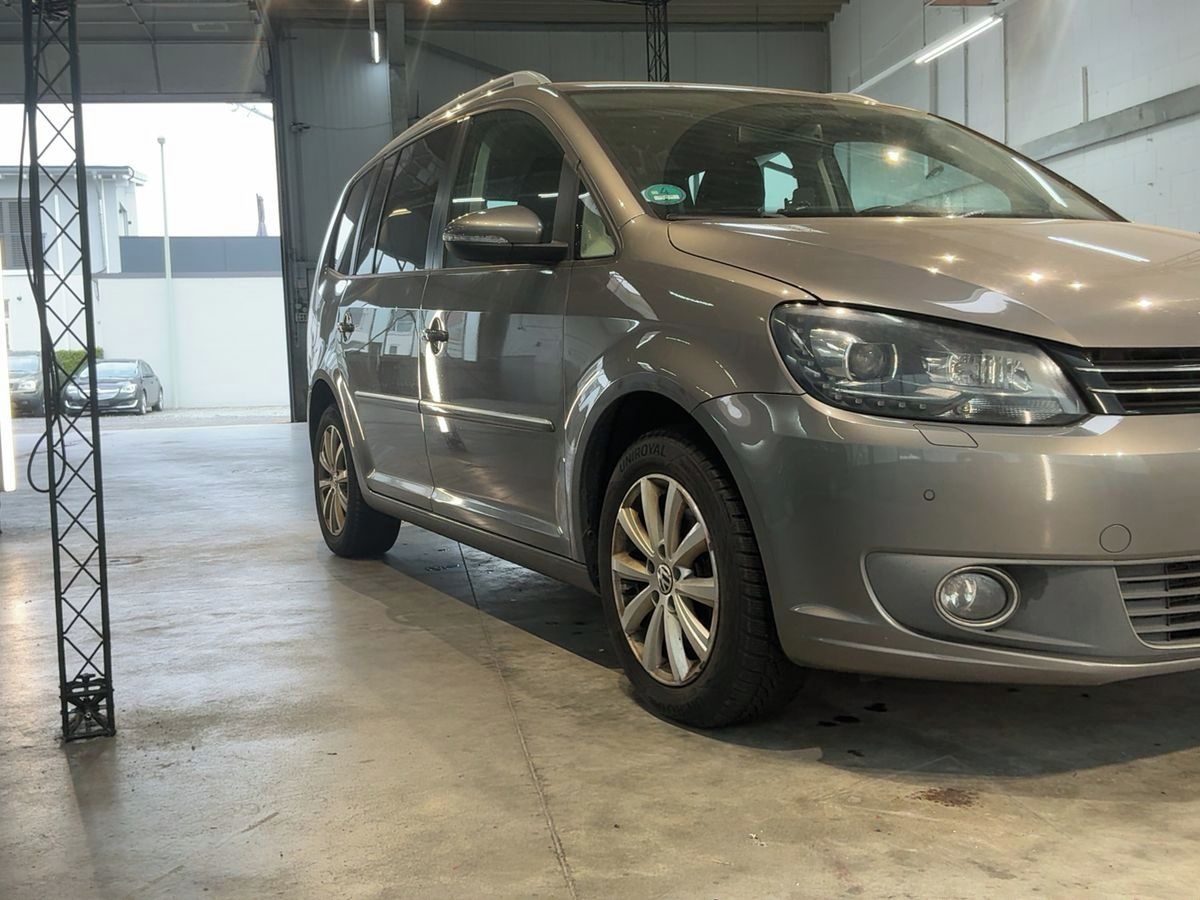 Volkswagen Touran, 2.0Tdi 103KW HIGHLINE BI-XENON - fotka 5