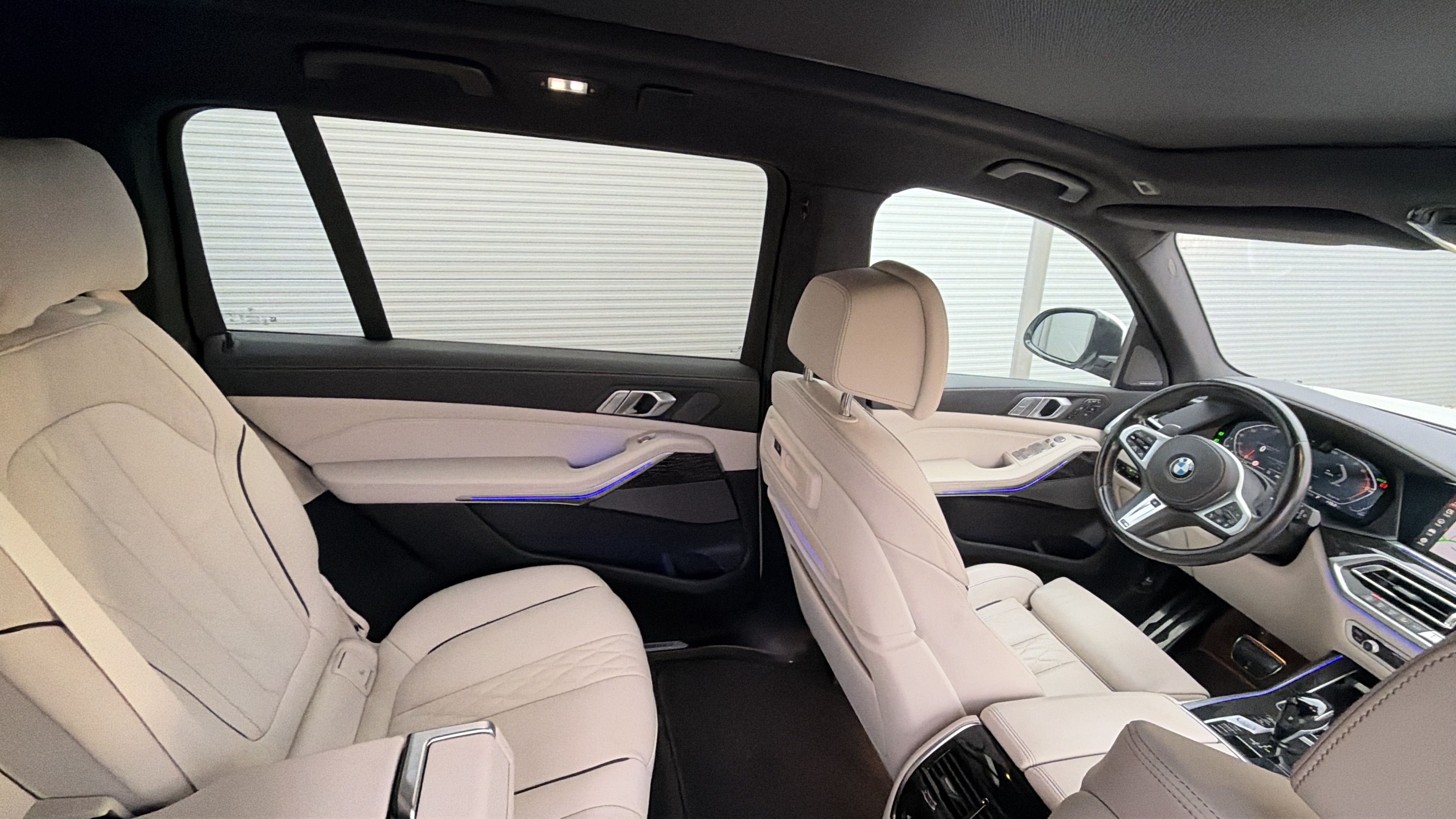 BMW X7 - fotka 4