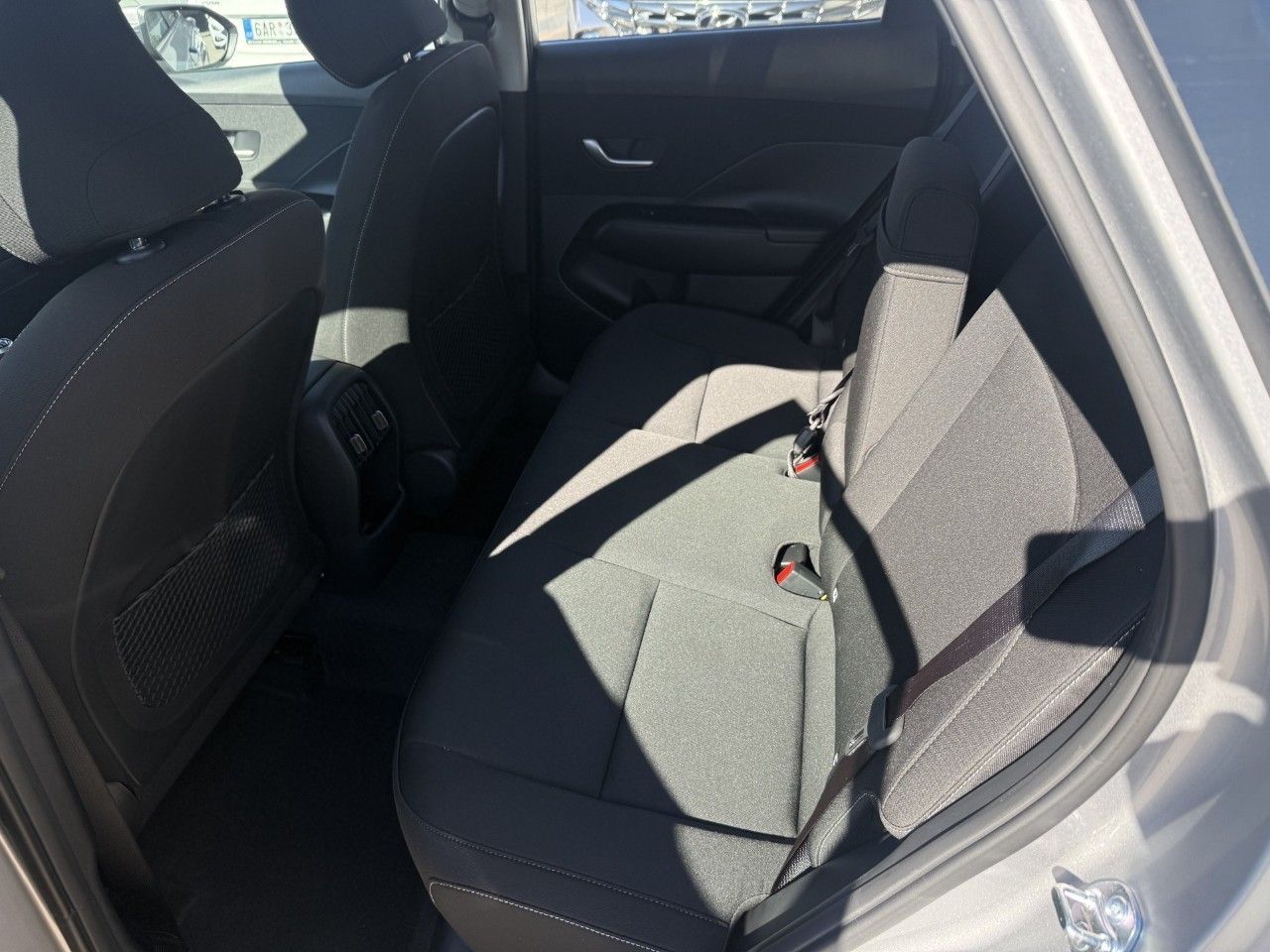 Hyundai Kona, KONA 27 1,6 T-GDI MT SMART - fotka 6