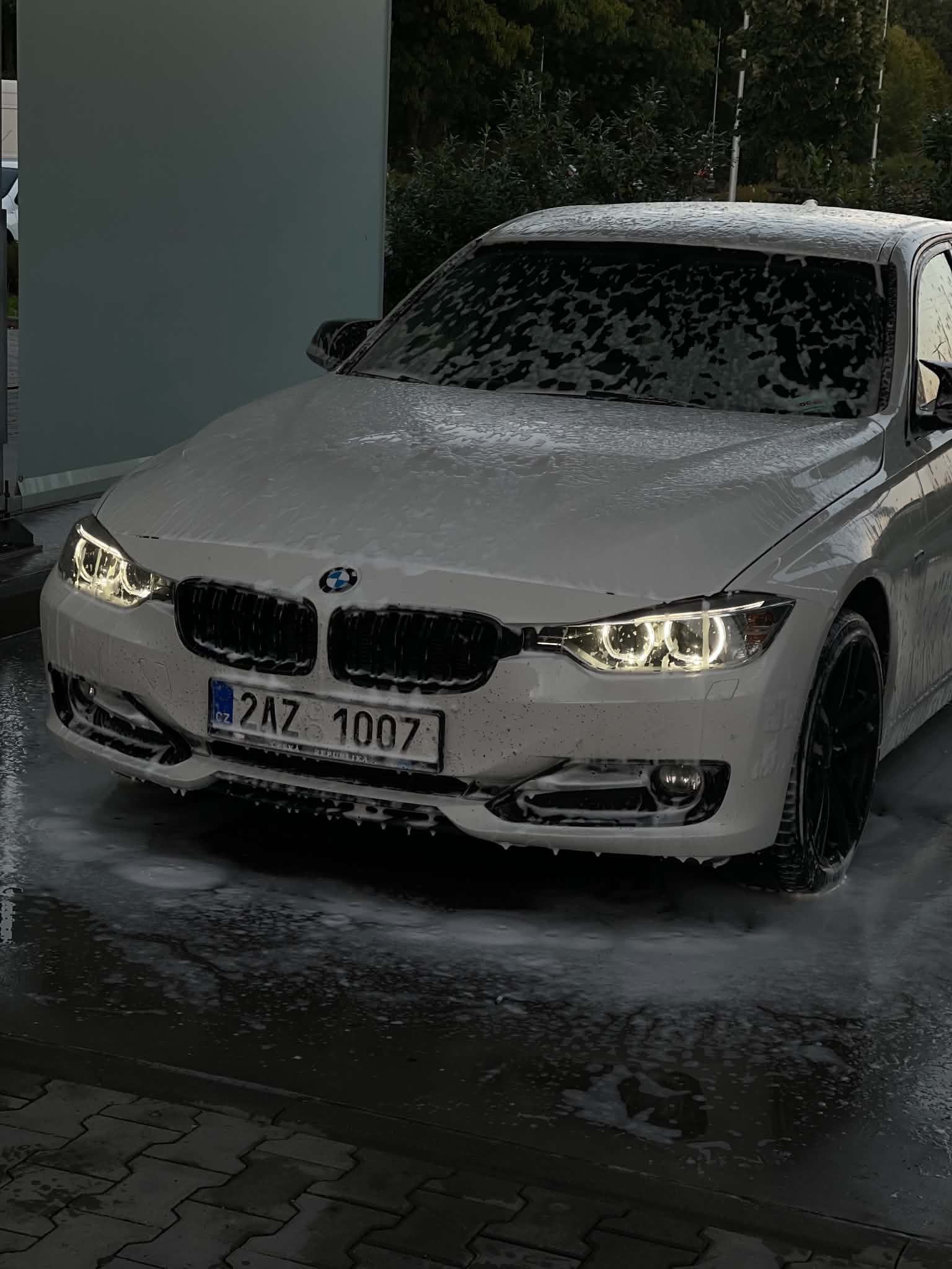 BMW Řada 3, BMW F30 320d Sport + - fotka 2