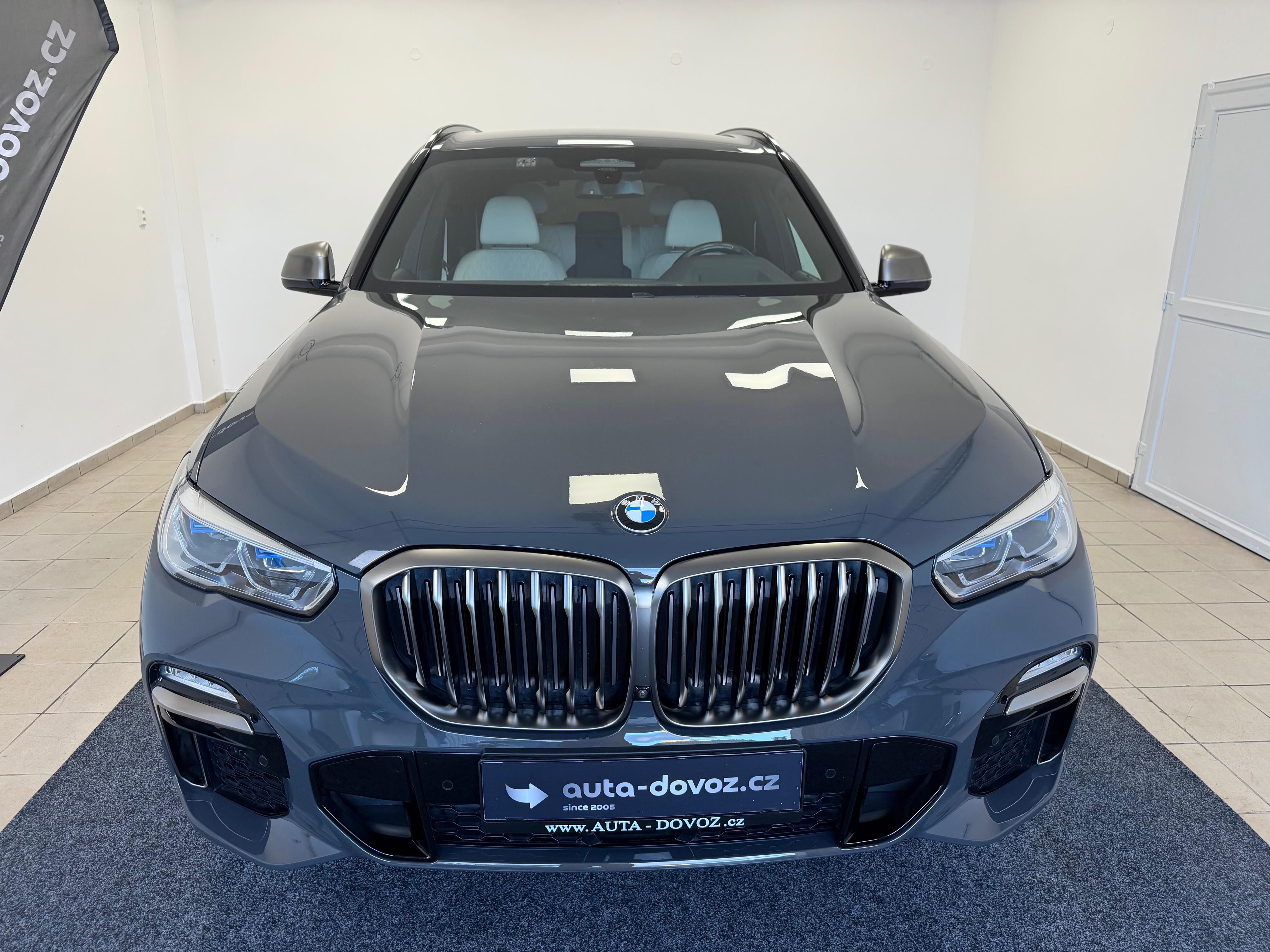 BMW X5, M50i-1MČR- ZÁRUKA-TOP STAV-DPH - fotka 3