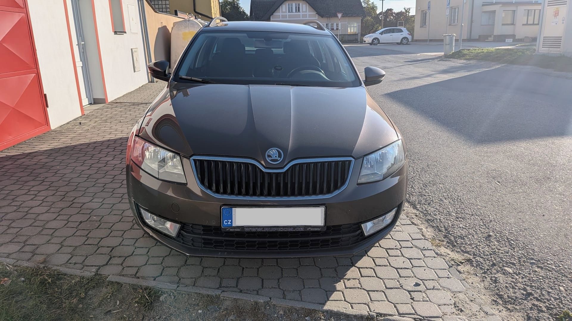 Škoda Octavia, 2.0 TDI 110 kW kombi - fotka 2