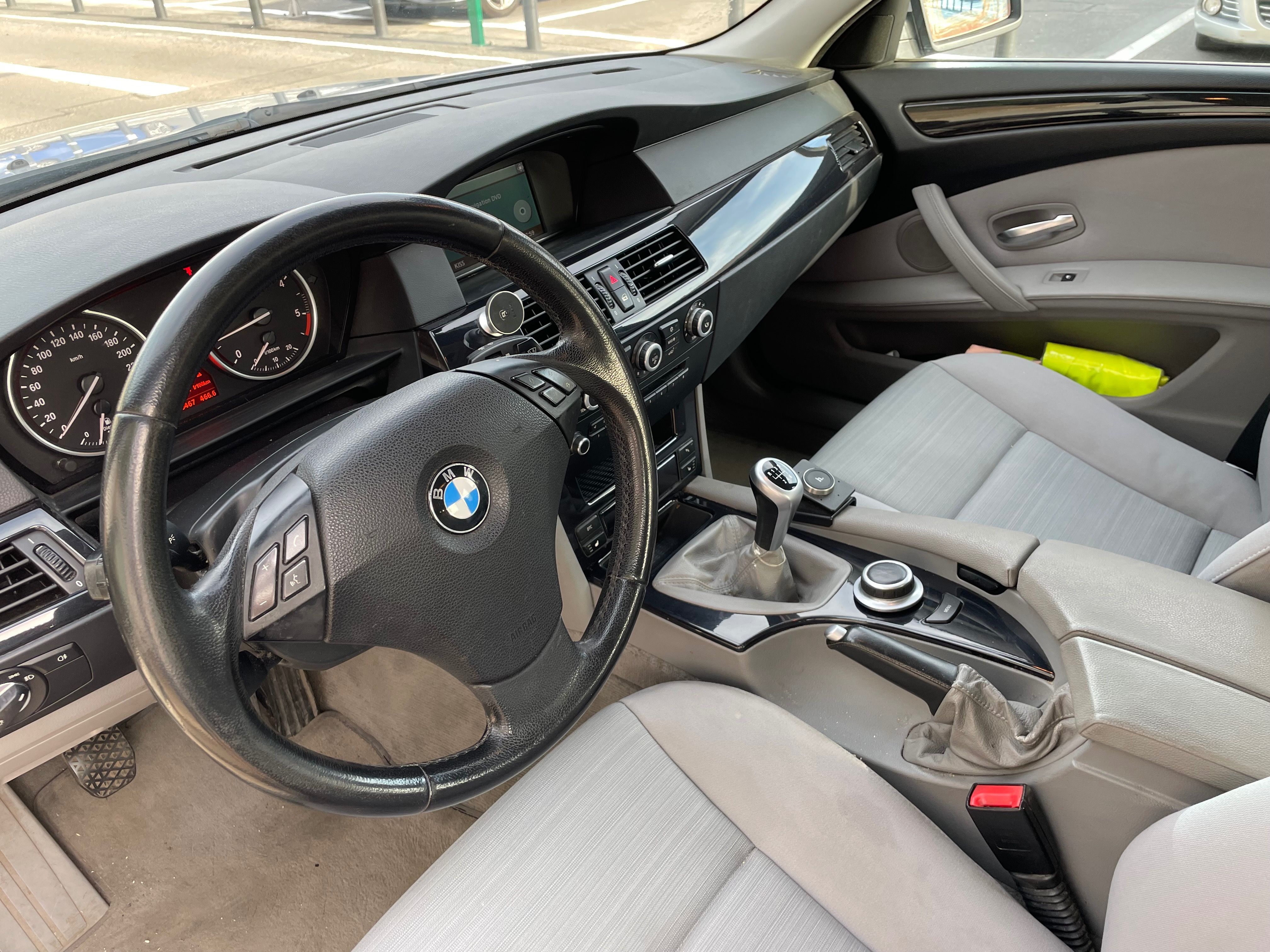 BMW Řada 5, 525D E61 - fotka 5
