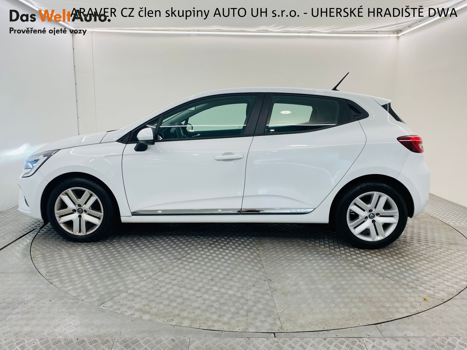 Renault Clio, 1.0 TCe 74kw LED 1. maj. ČR - fotka 3