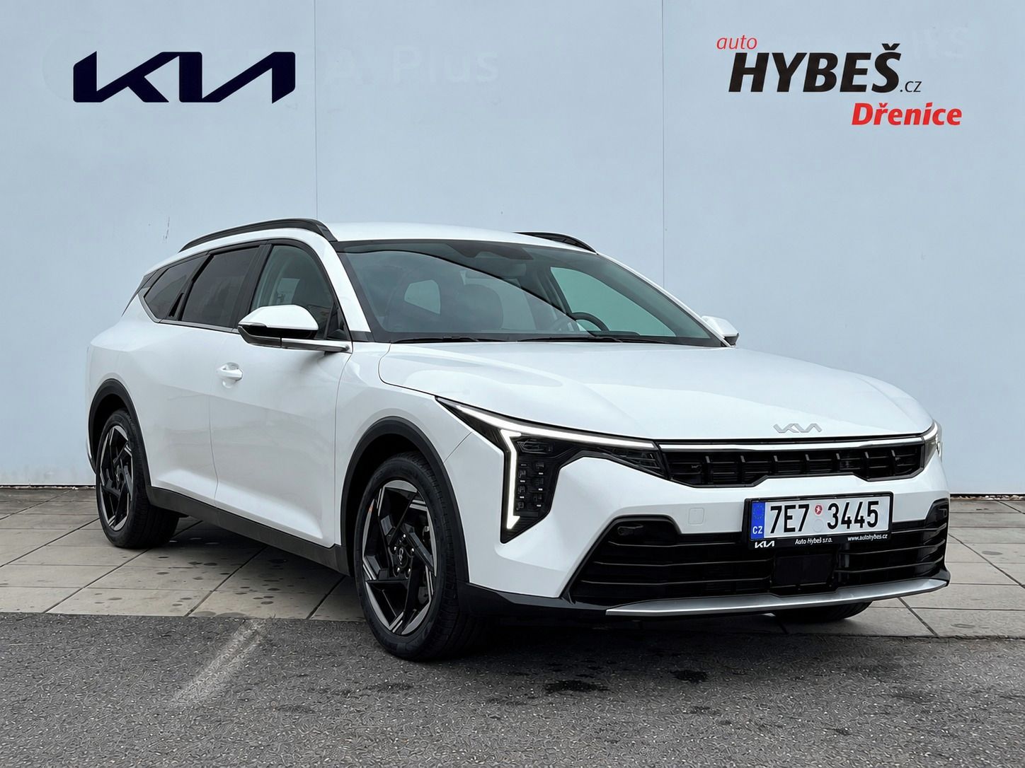 Kia K4, SW 1,6 TGDi TOP 110kW ALU 17" - fotka 3