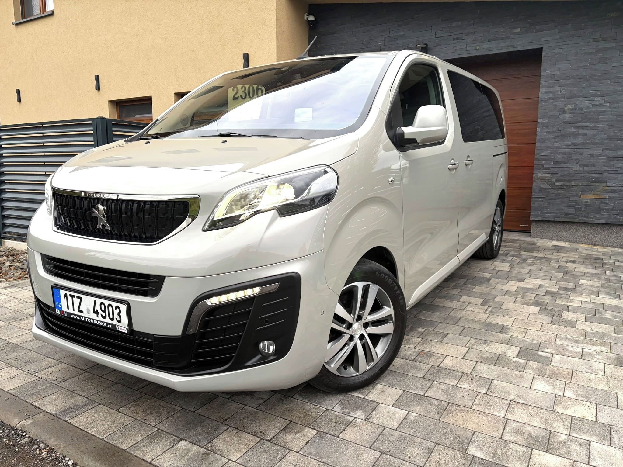 Peugeot Traveller, 2.0HDi 130Kw,2021,1.majitel,TZ