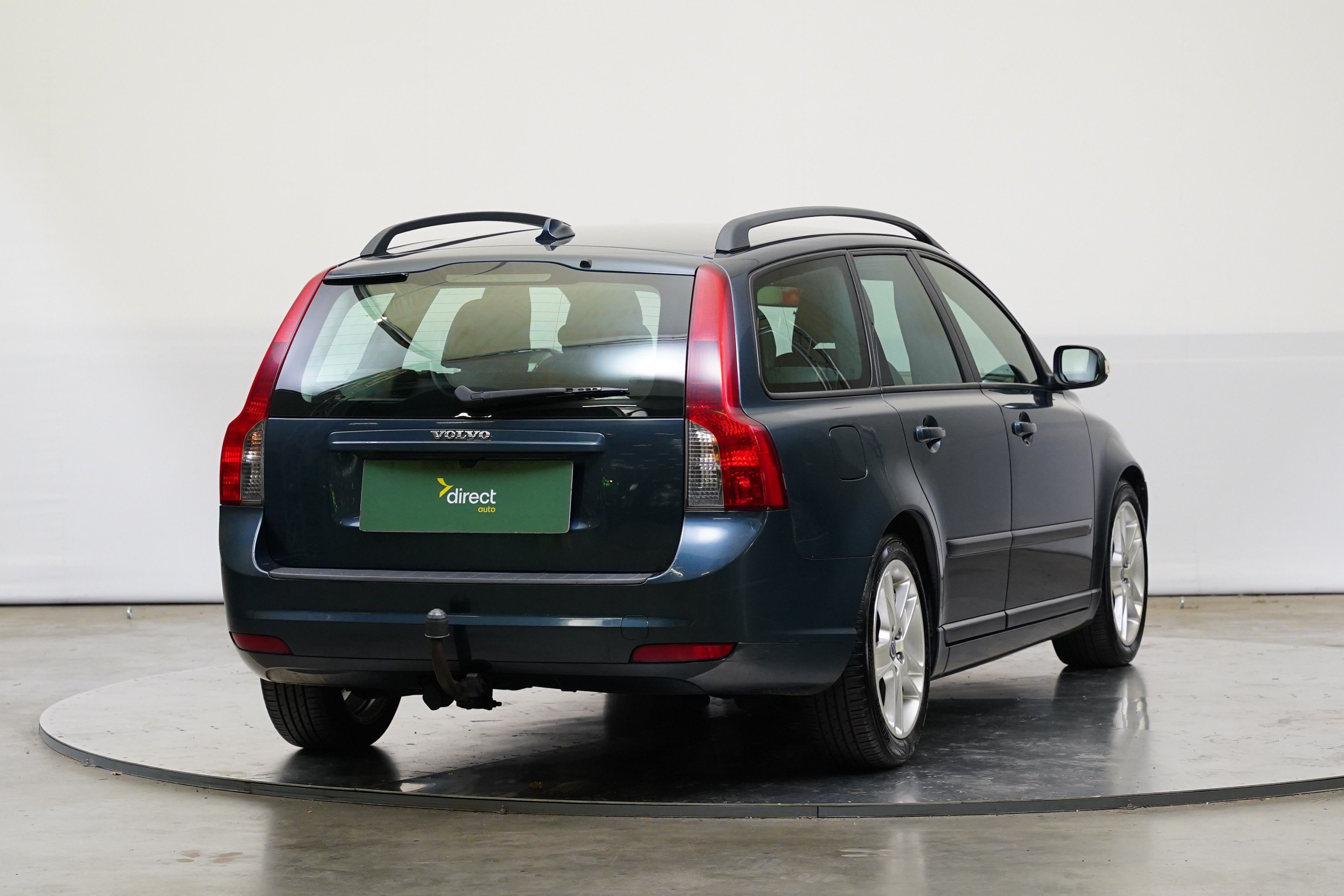 Volvo V50, 2.0 D 100 kW Momentum - fotka 2