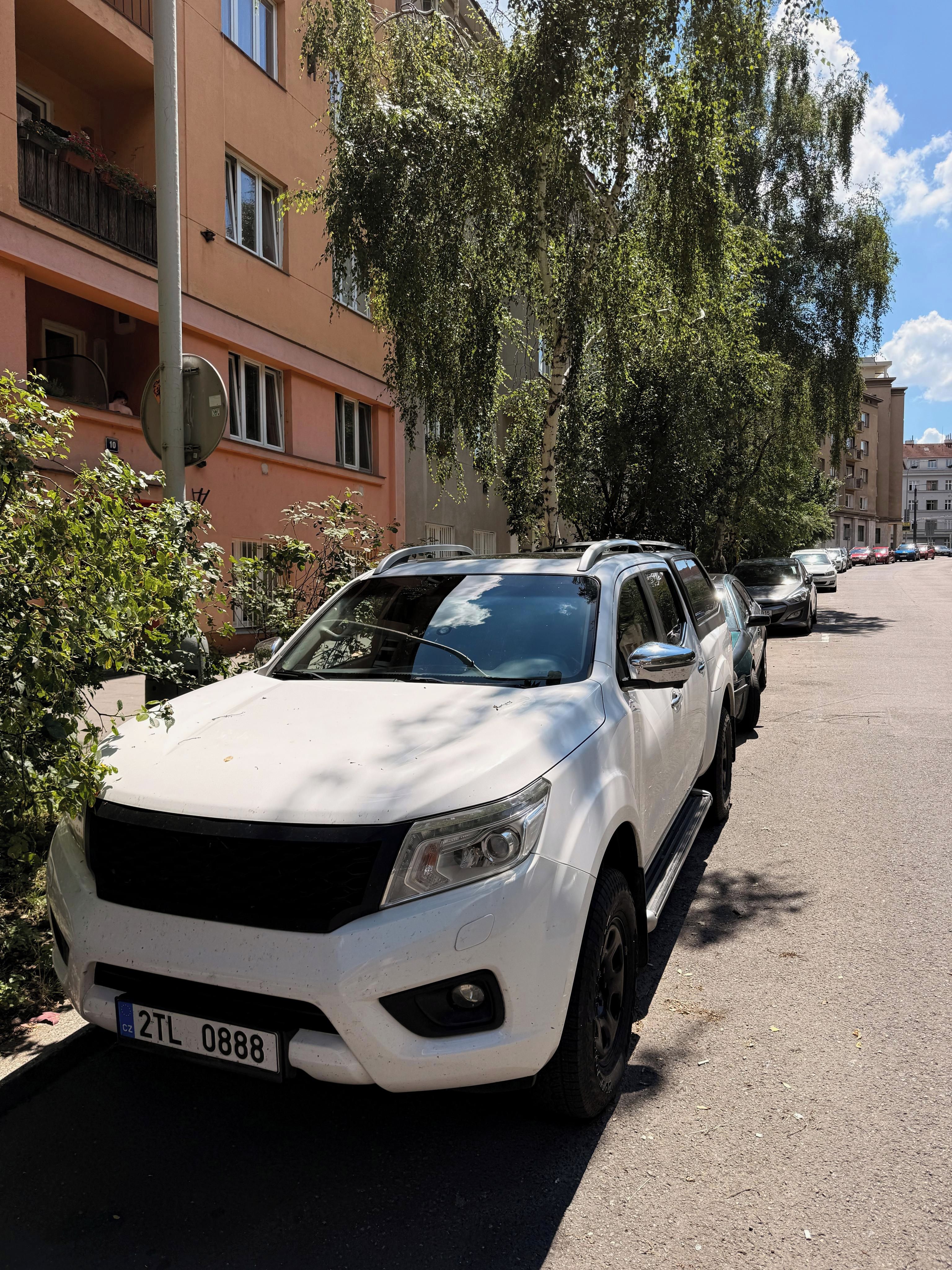Nissan Navara, 140kW, hardtop,150tkm, CarPlay - fotka 5