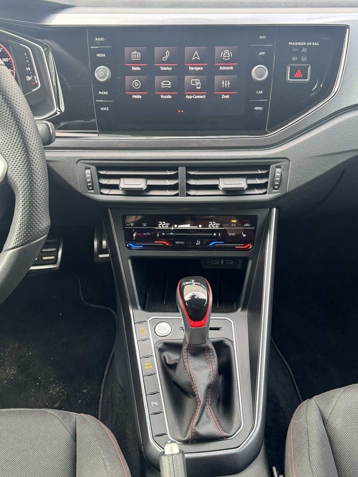Volkswagen Polo, GTI 2,0 TSI 152 KW 7DSG - fotka 6