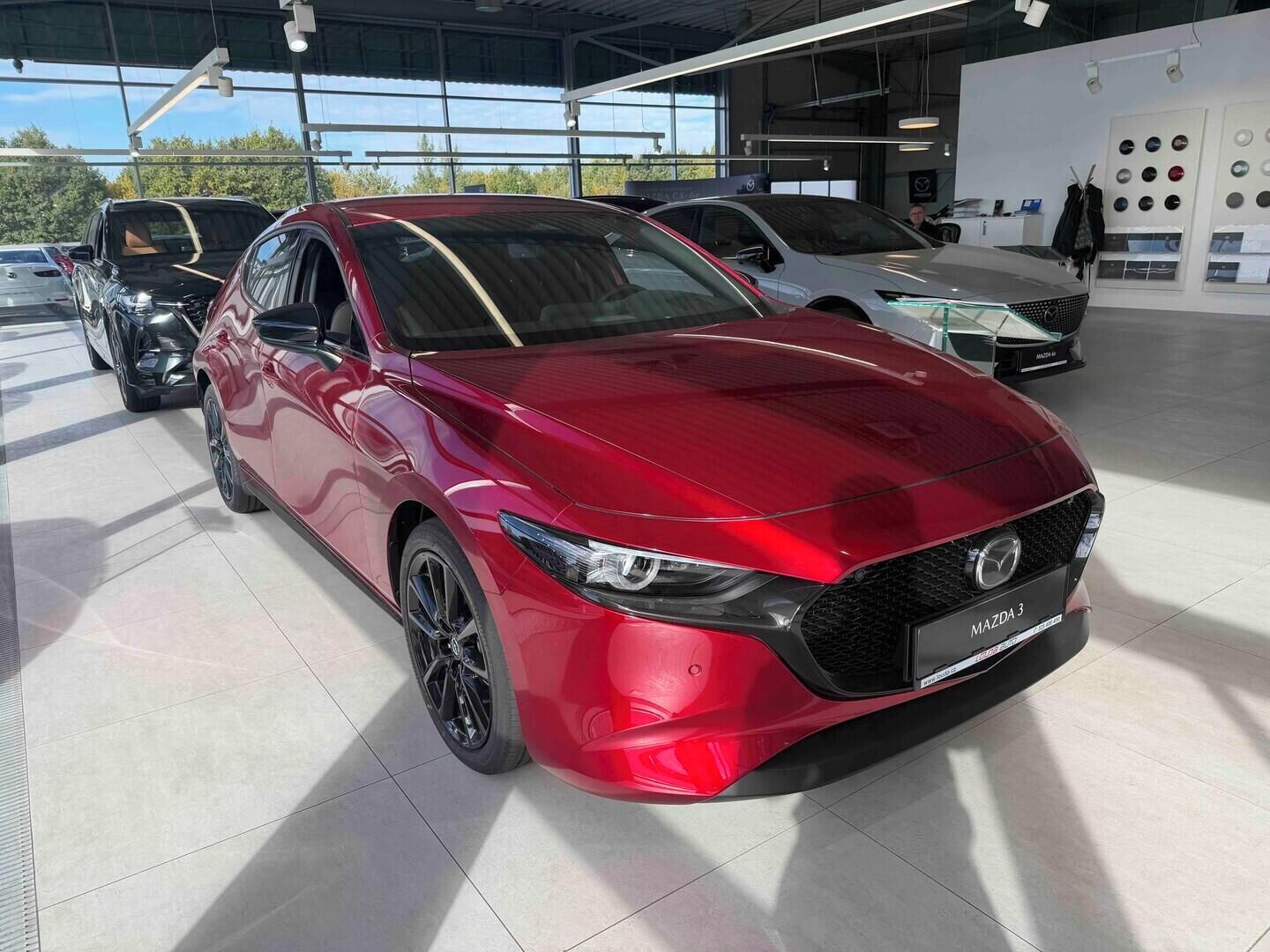 Mazda 3, 5HB 186ps 6AT FWD Homura Plus - fotka 2