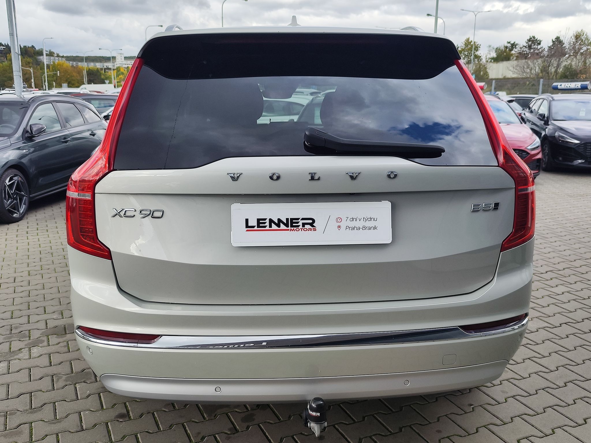 Volvo XC90, B5 2.0/173kW Inscription AT - fotka 6
