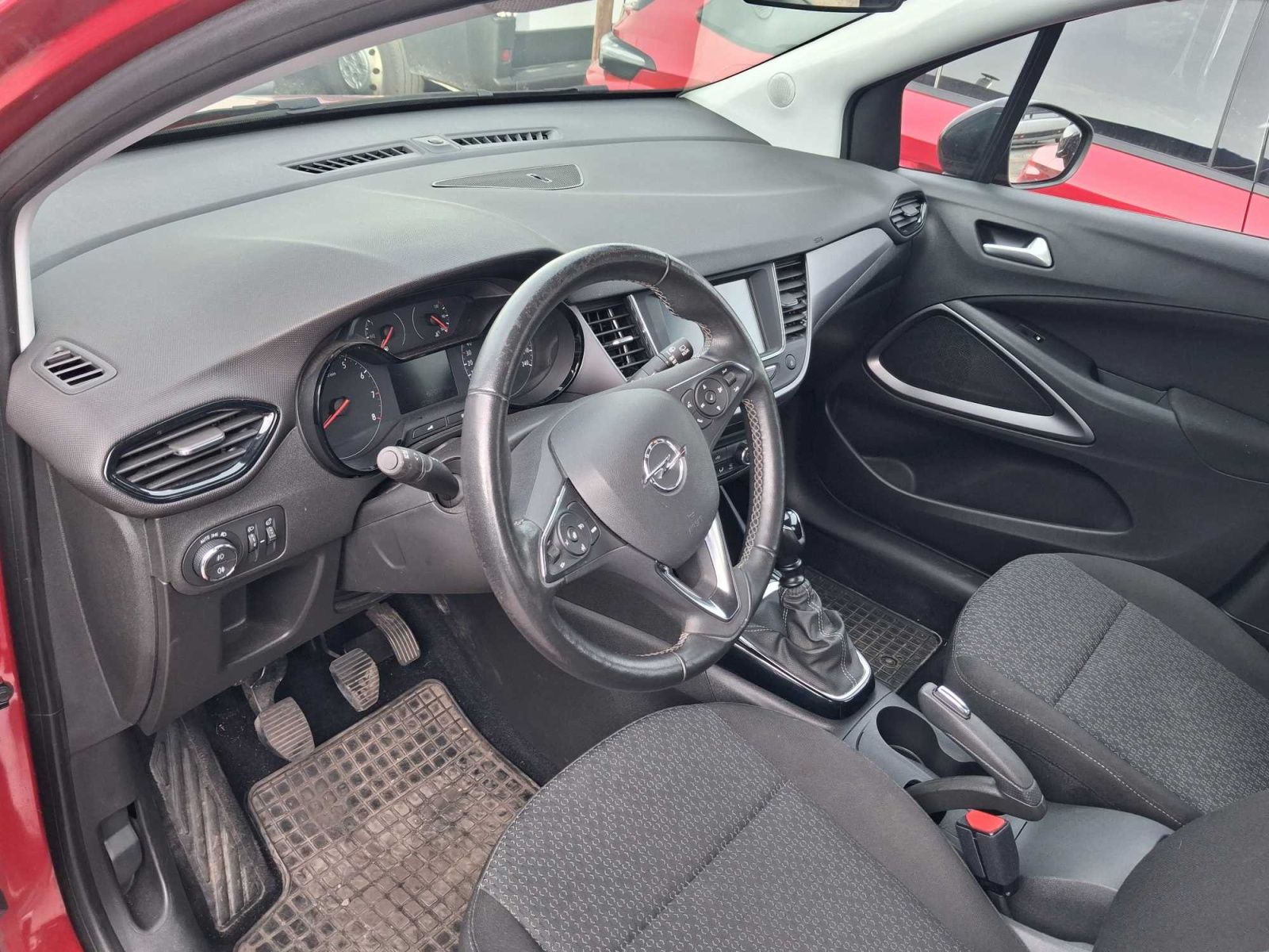 Opel Crossland, 1.2 Turbo, ČR,1.maj - fotka 3