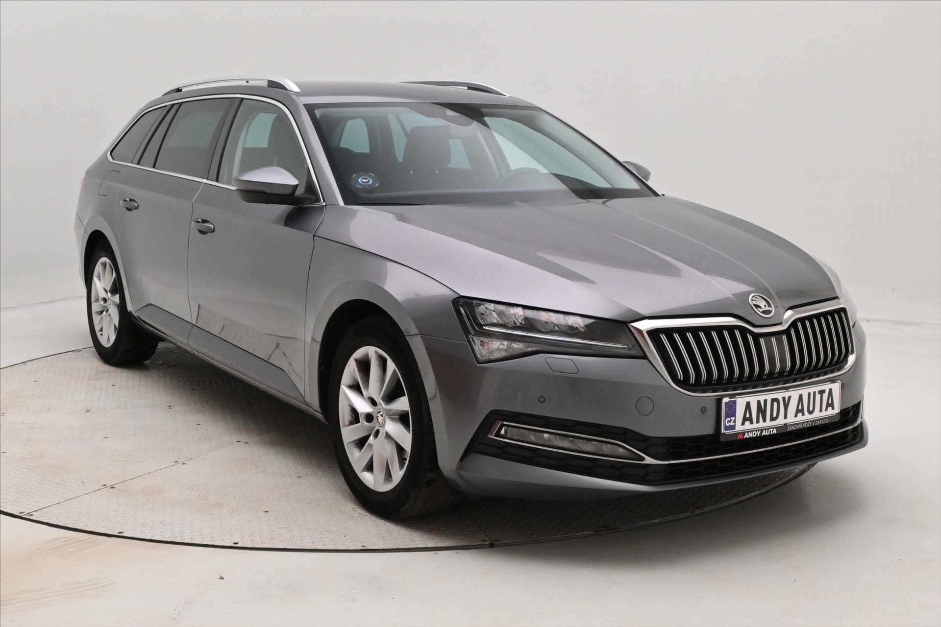 Škoda Superb, 2,0 TDI 110kW DSG Style Záruka - fotka 3