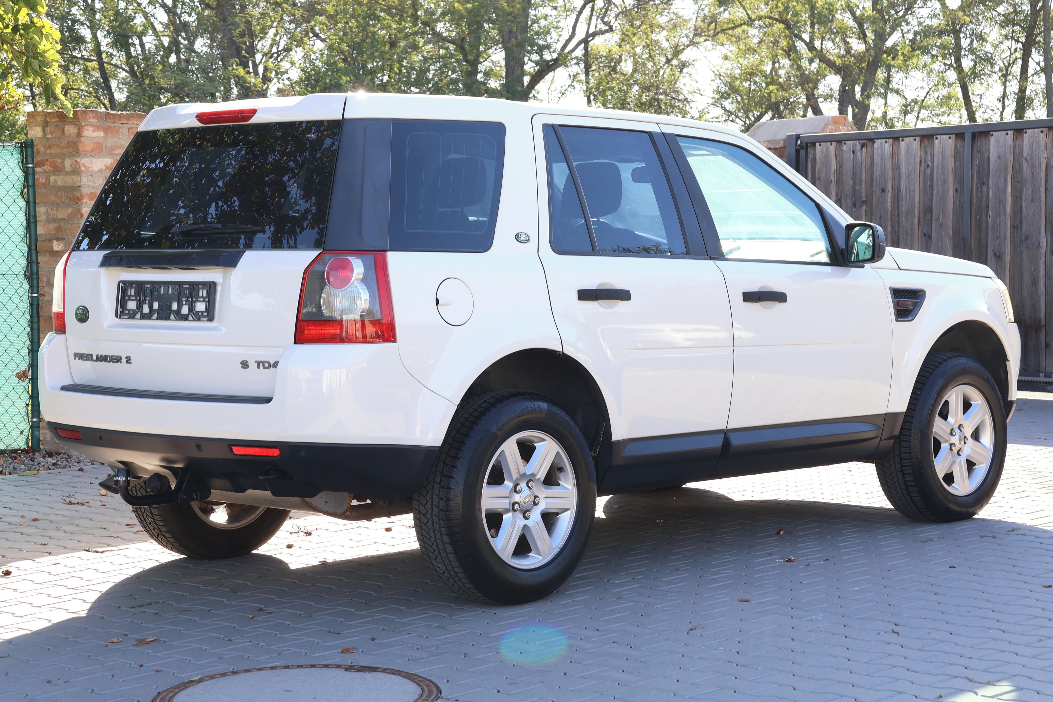 Land Rover Freelander, 2.2TD4 4X4 MAN P.SERVIS TAŽNÉ - fotka 6
