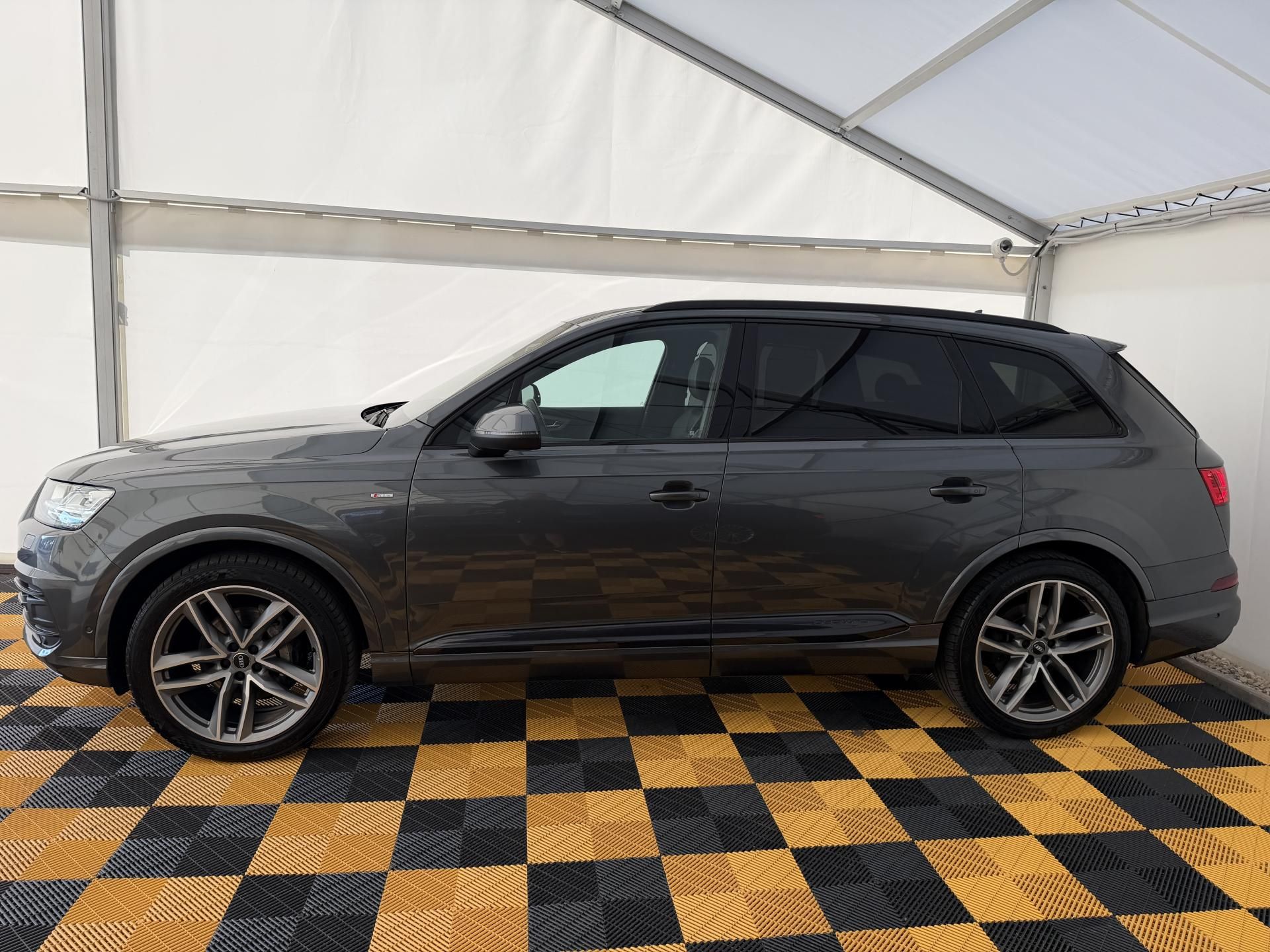 Audi Q7, 3.0Tdi*200kw*CZ*DPH*S-Line* - fotka 4